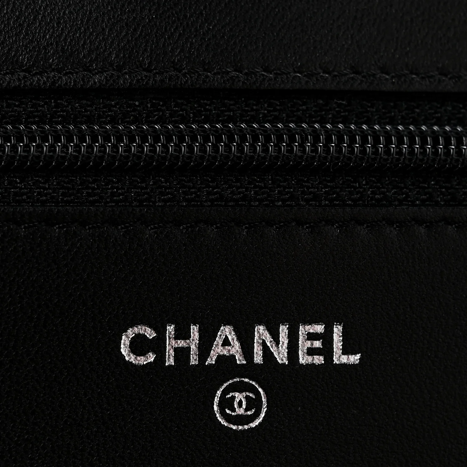 Lambskin Camellia Embossed Wallet On Chain WOC Black