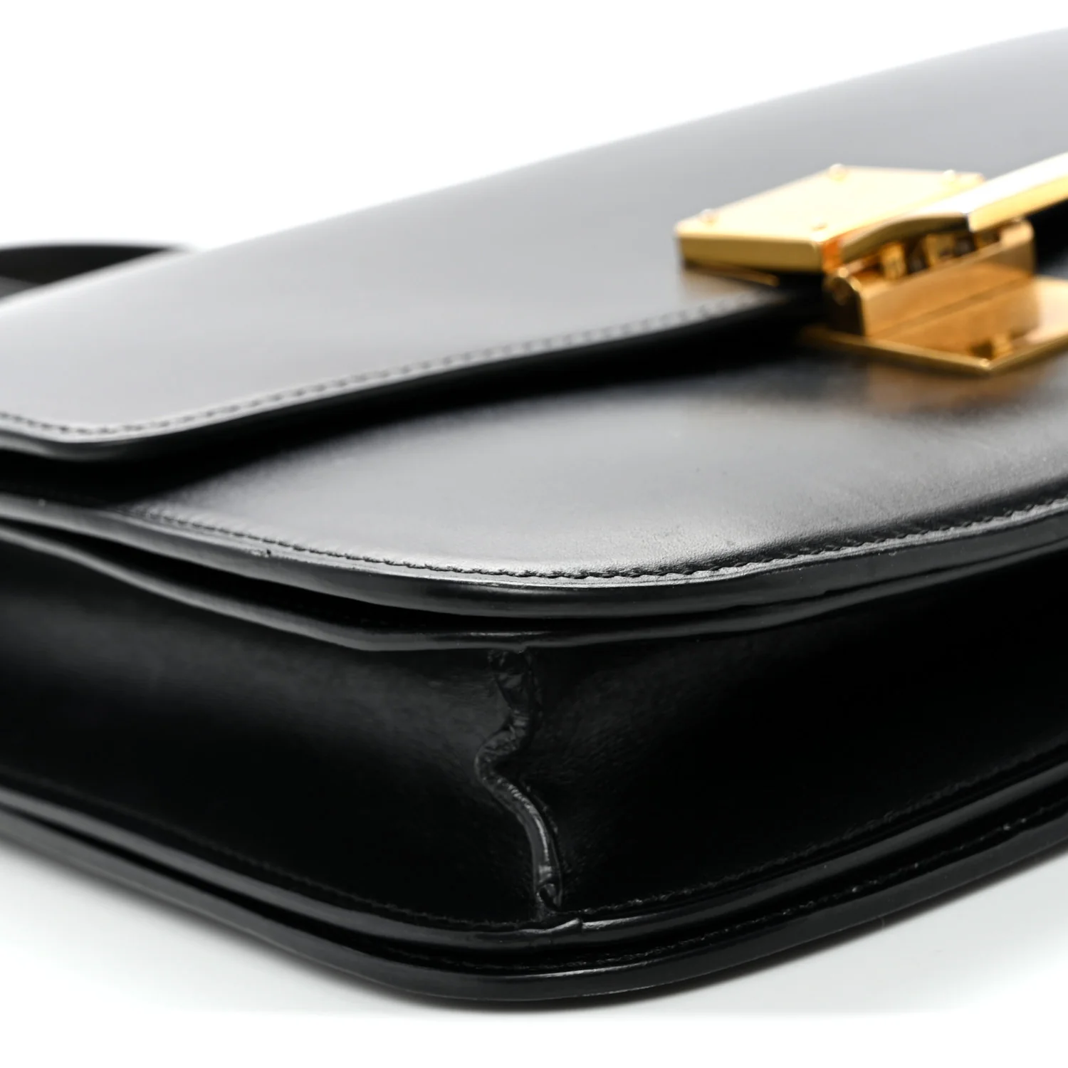 Box Calfskin Medium Classic Box Flap Bag Black