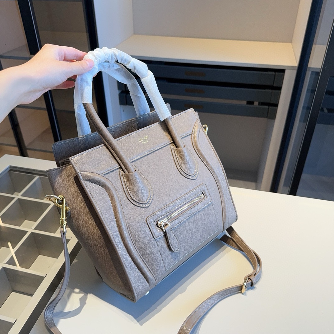 Ce new arrival tote bag size : 26 cm
