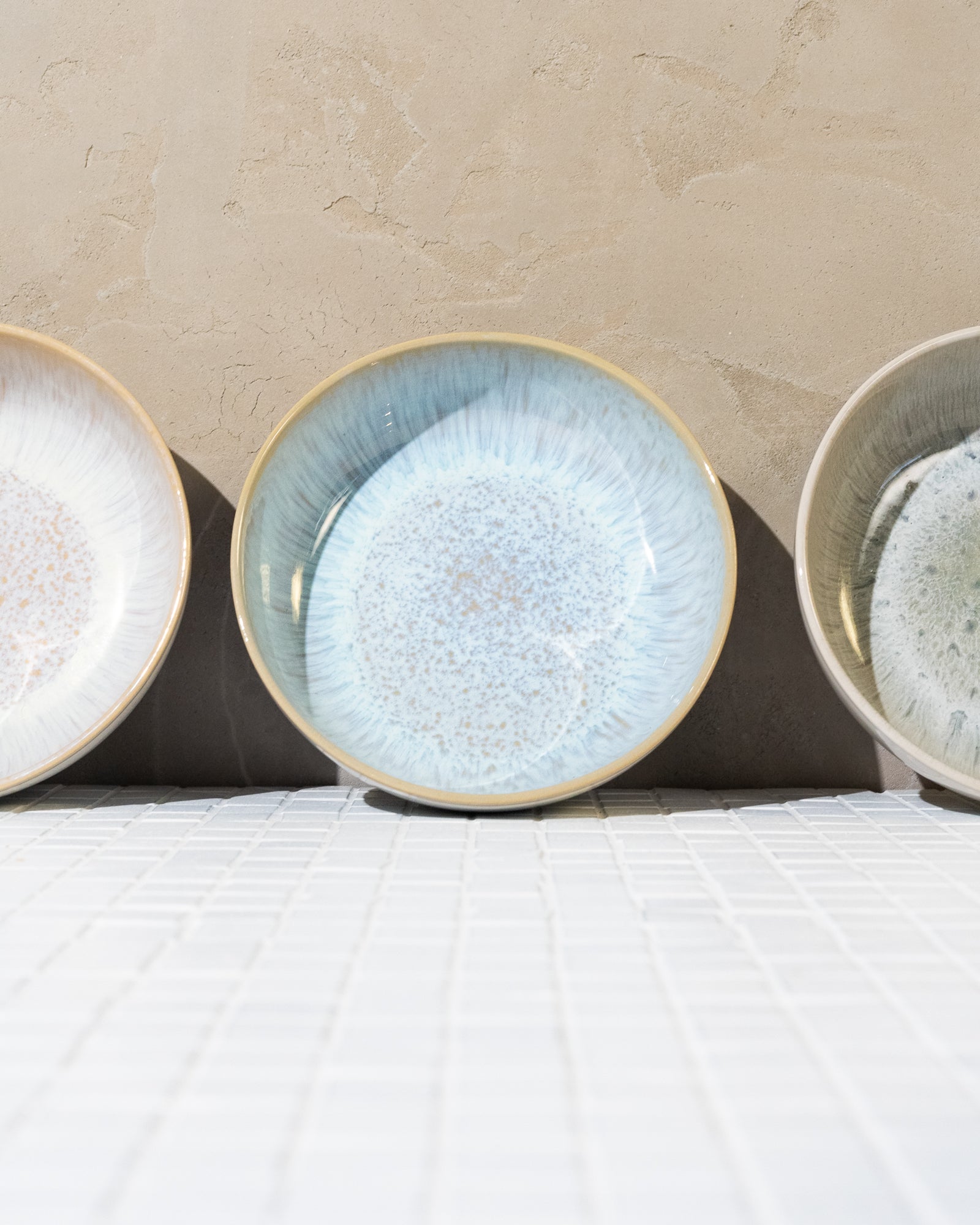 AREIA - SMALL SERVING BOWL MODERN AZURE