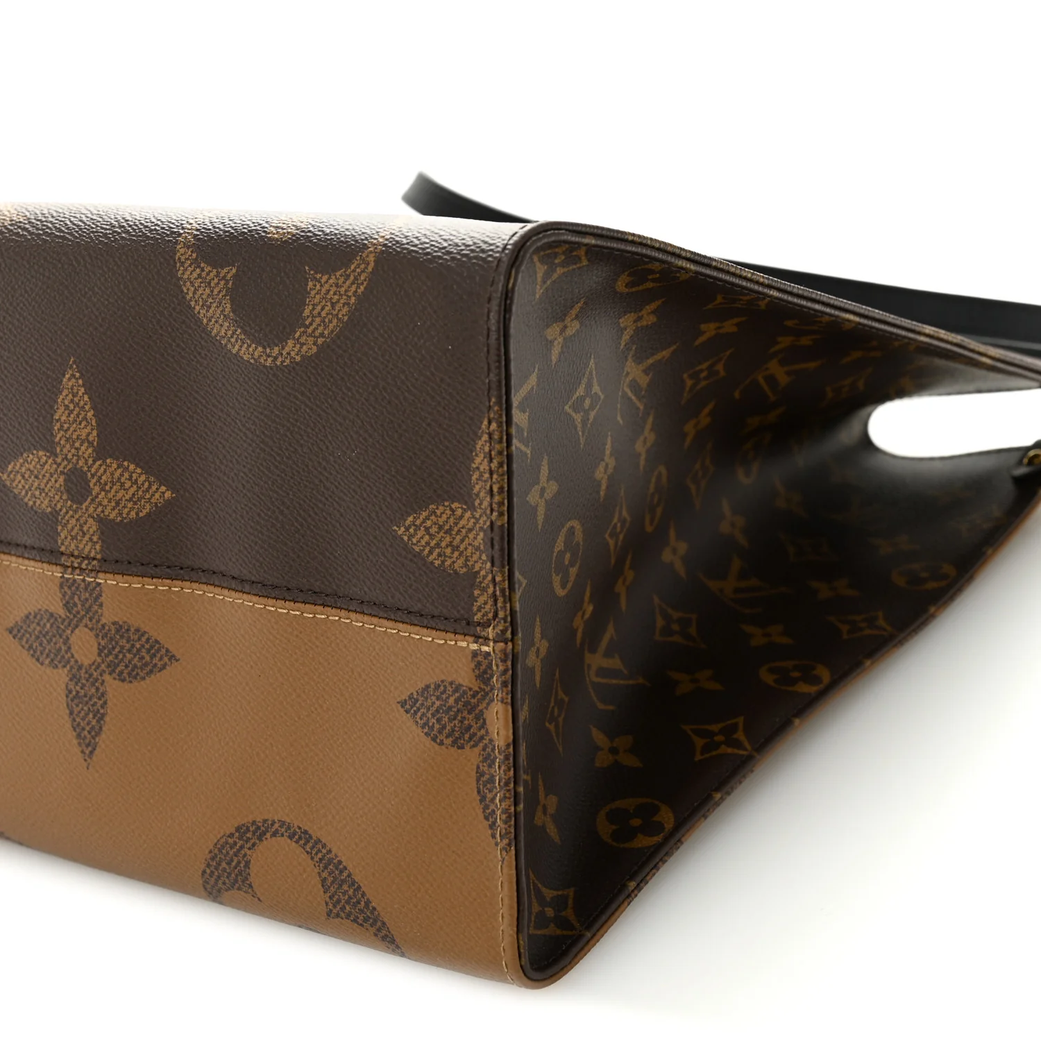 Reverse Monogram Giant Onthego GM