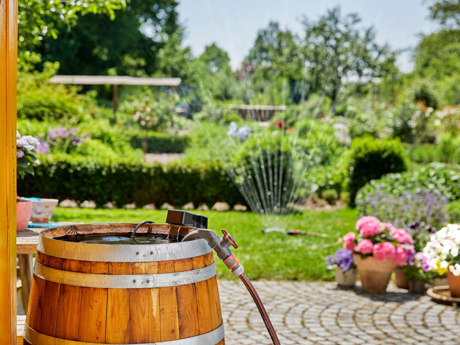 Gardena Pompe pour collecteur d'eau de pluie 2000/2 18V P4A, 2000 l/h