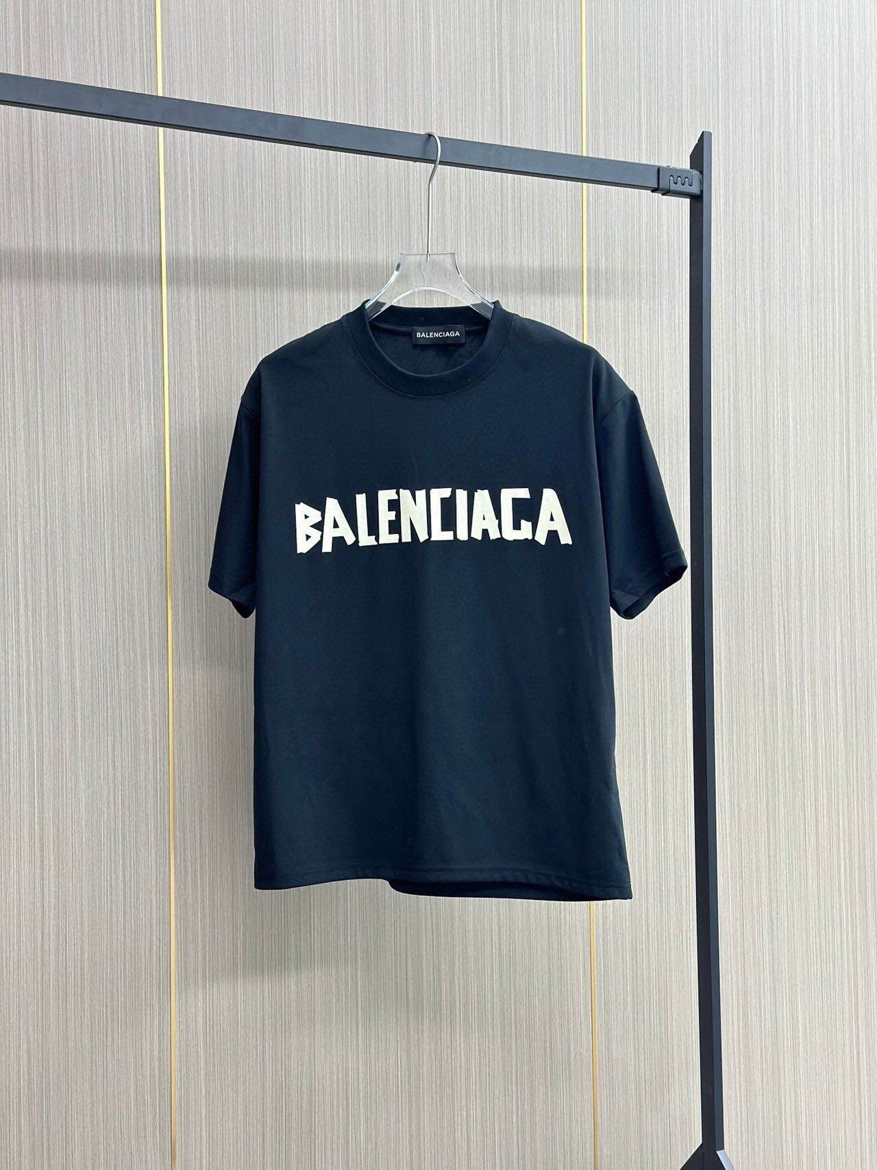 【BALENCIAGA】（バレンシアガ ）半袖Tシャツ 男女兼用半袖Tシャツ