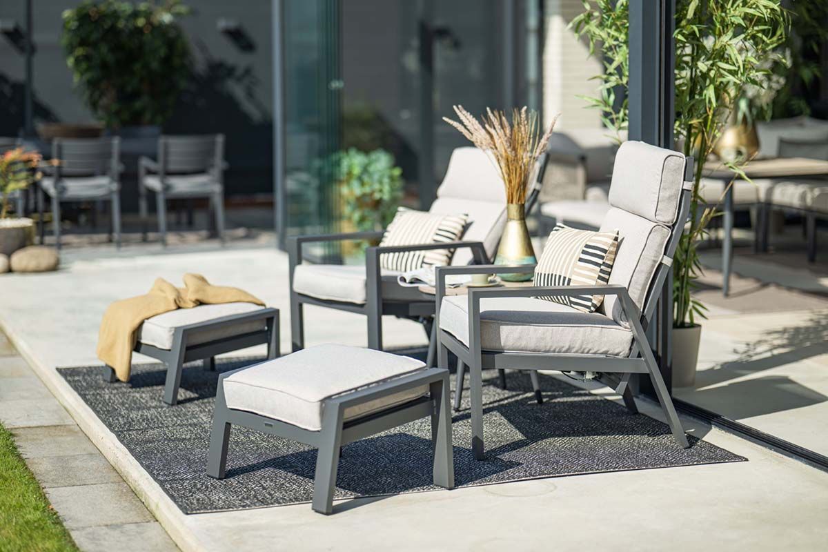 Garden Impressions Max loungestoel + voetenbank - Carbon black Sand