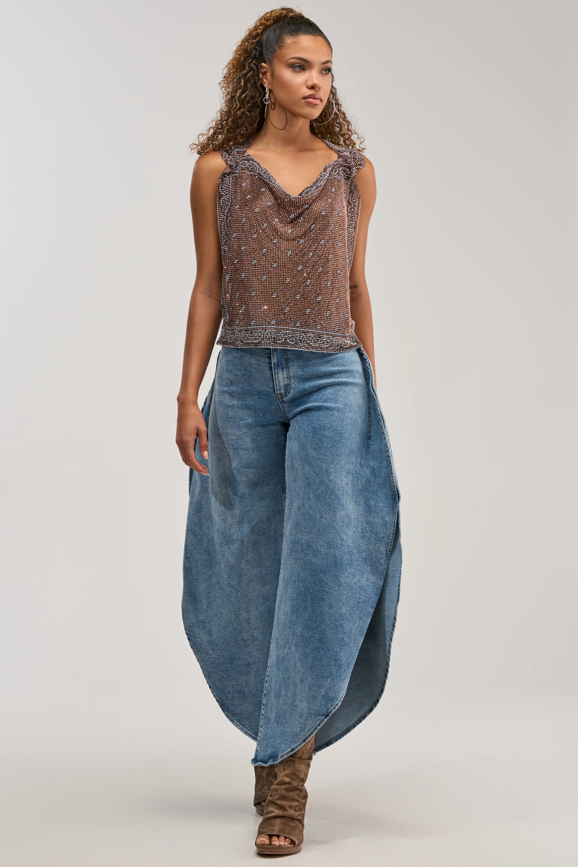 FEEL THE AIR RELAXED DENIM WITH SIDE OPENING - Akira Store