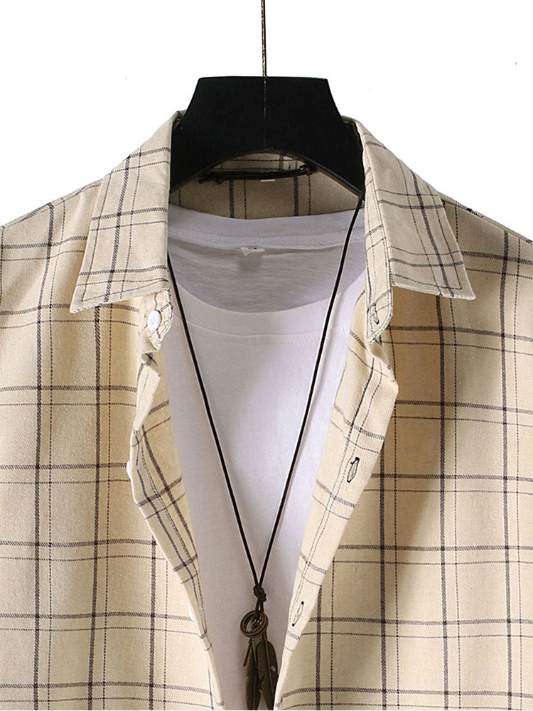 Chemise à carreaux boutonnée