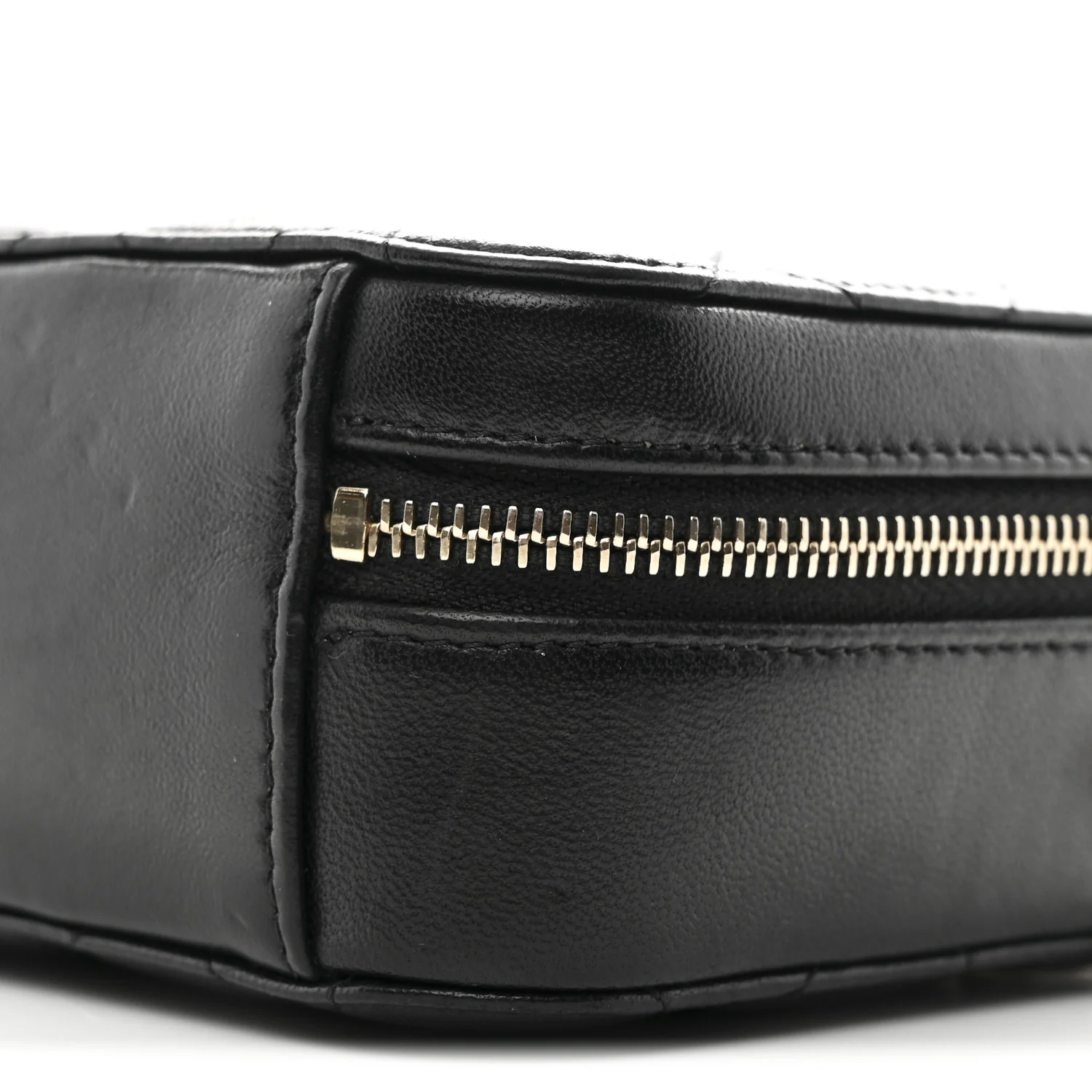 Lambskin Quilted CC Pearl Crush Camera Case Black