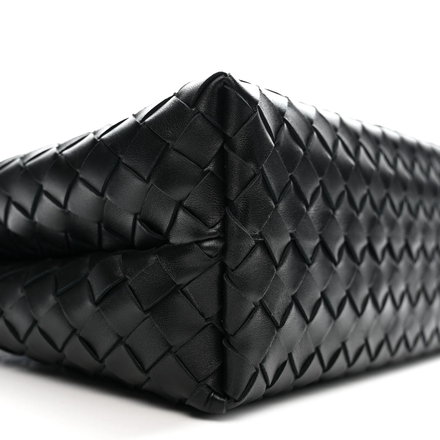 Nappa Intrecciato Medium Andiamo Shoulder Bag Black