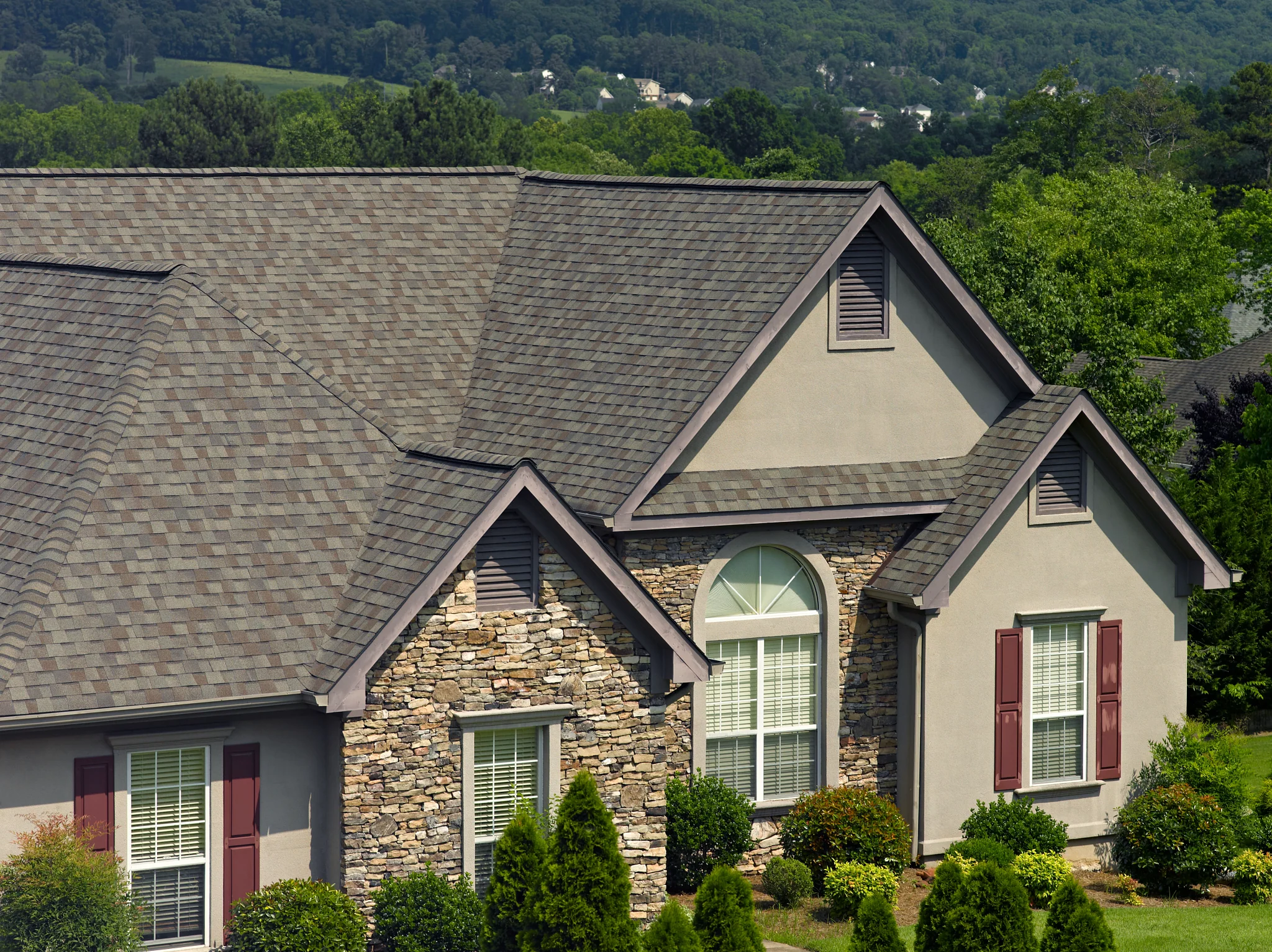 CertainTeed Landmark Resawn Shake Architectural Asphalt Shingles - Bundle (4 Bundles per Square)