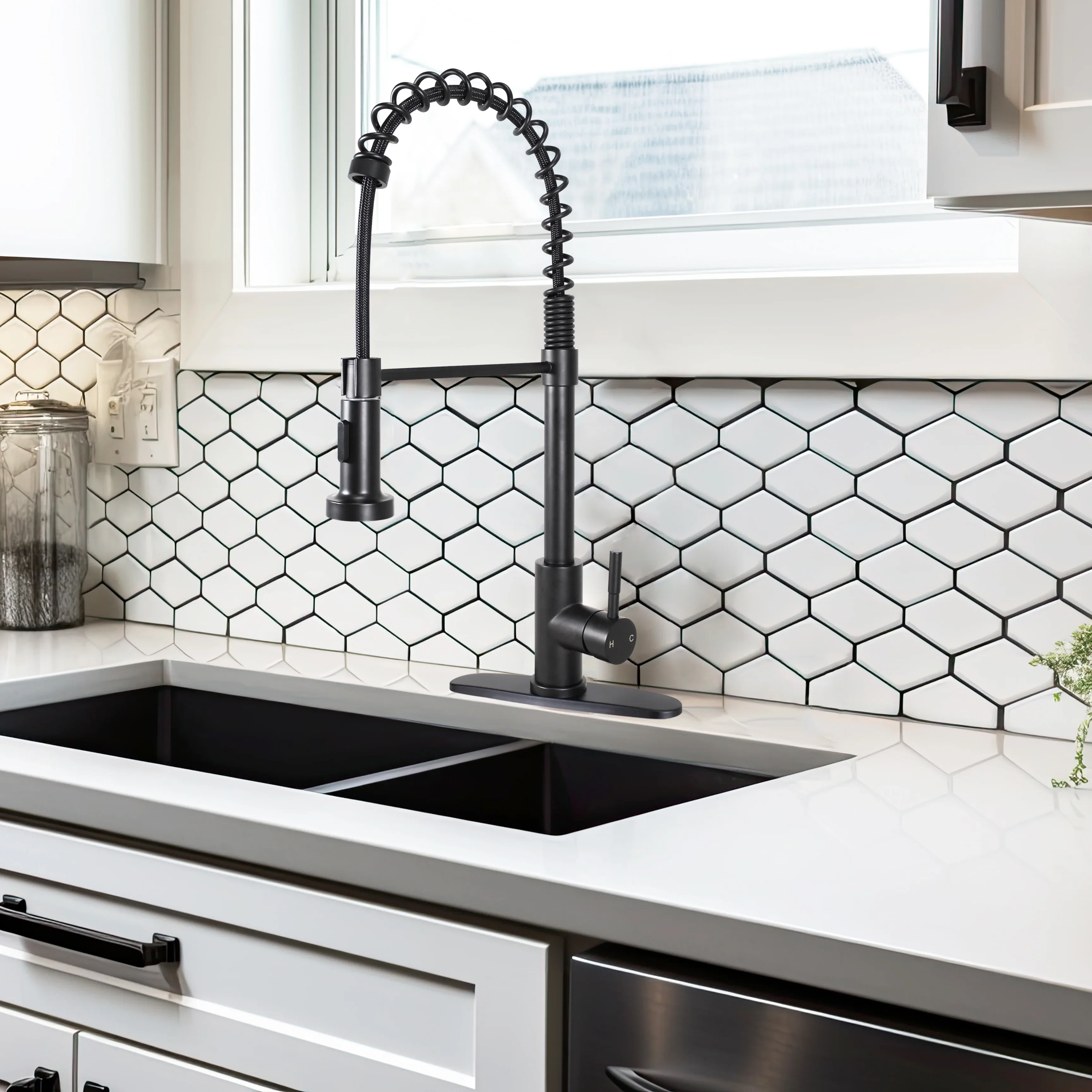 Better Homes & Gardens Elmont Single Handle Pull-Down Kitchen Faucet with Spring Neck, Matte Black