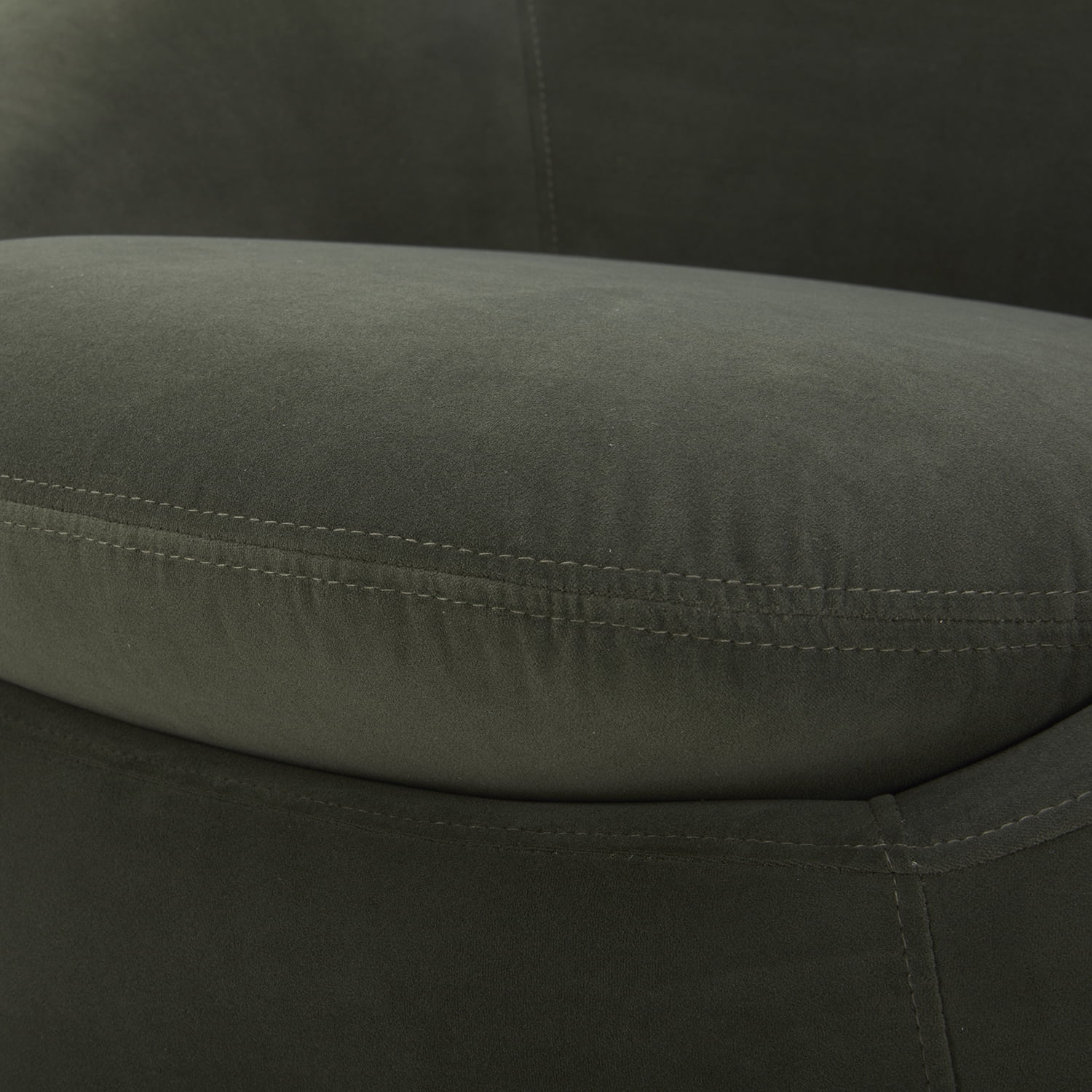 Better Homes & Gardens Mira Swivel Accent Chair, Cream Shearling