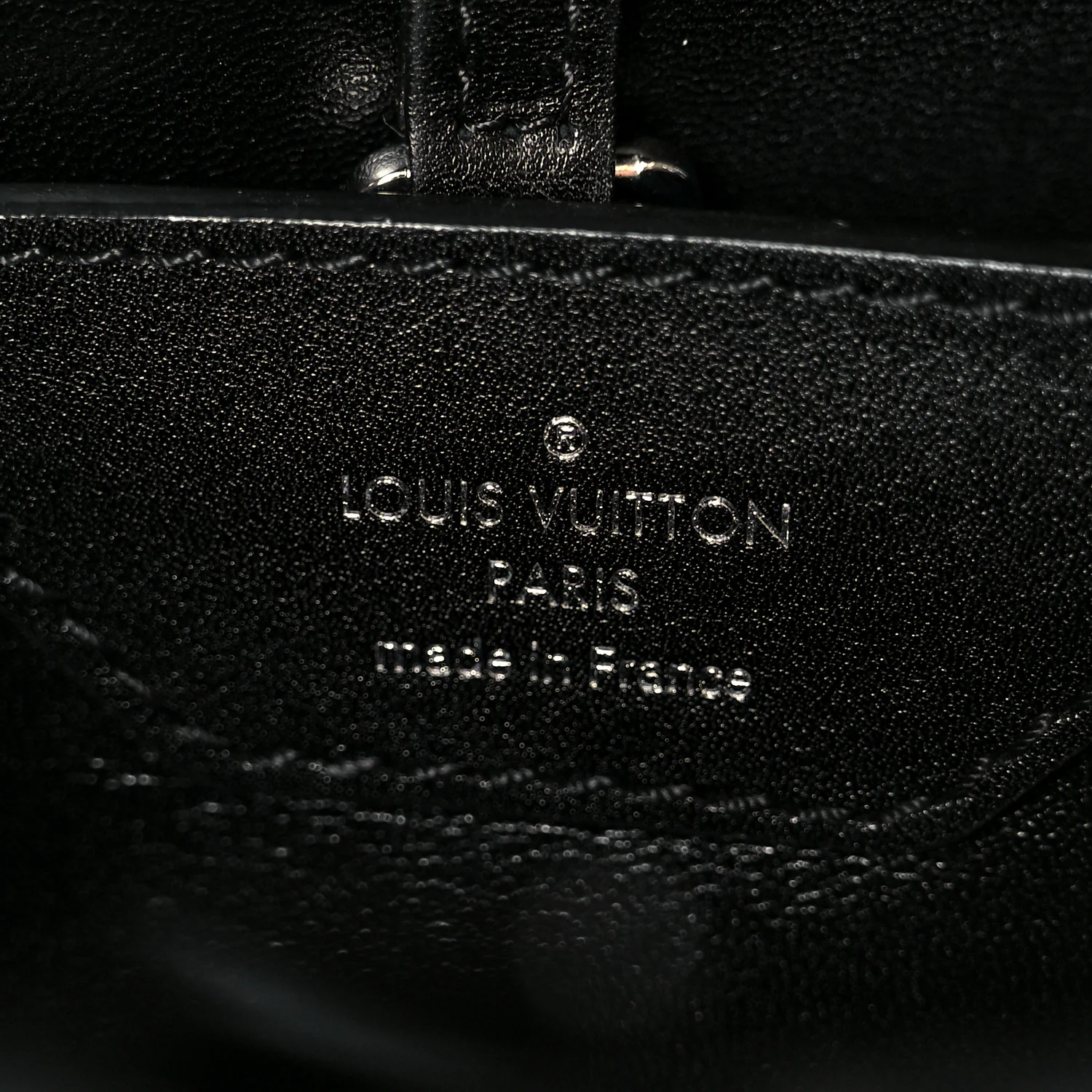 Calfskin Karung Beaded Shanghai Skyline Capucines BB Black
