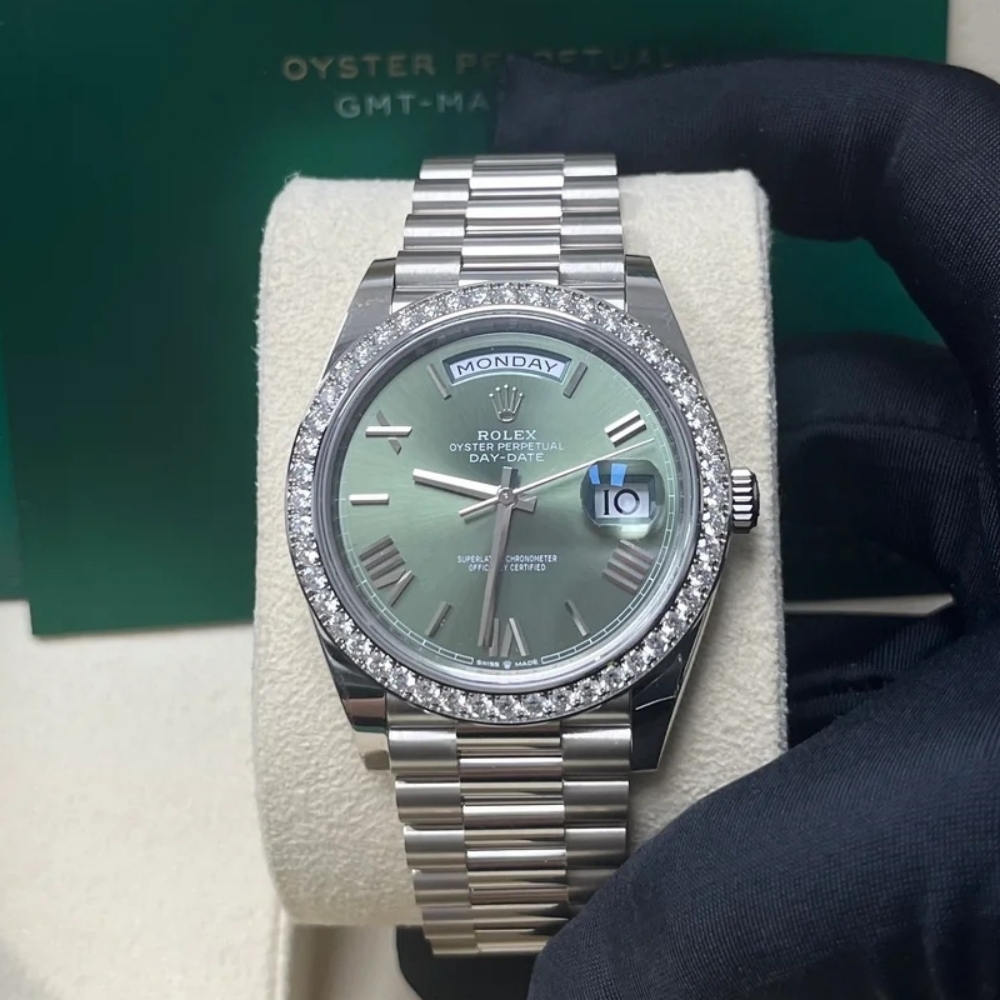 [Super Clone]RLX  Day-Date 40mm 228349RBR-0030 Olive Green Dial President Bracelet