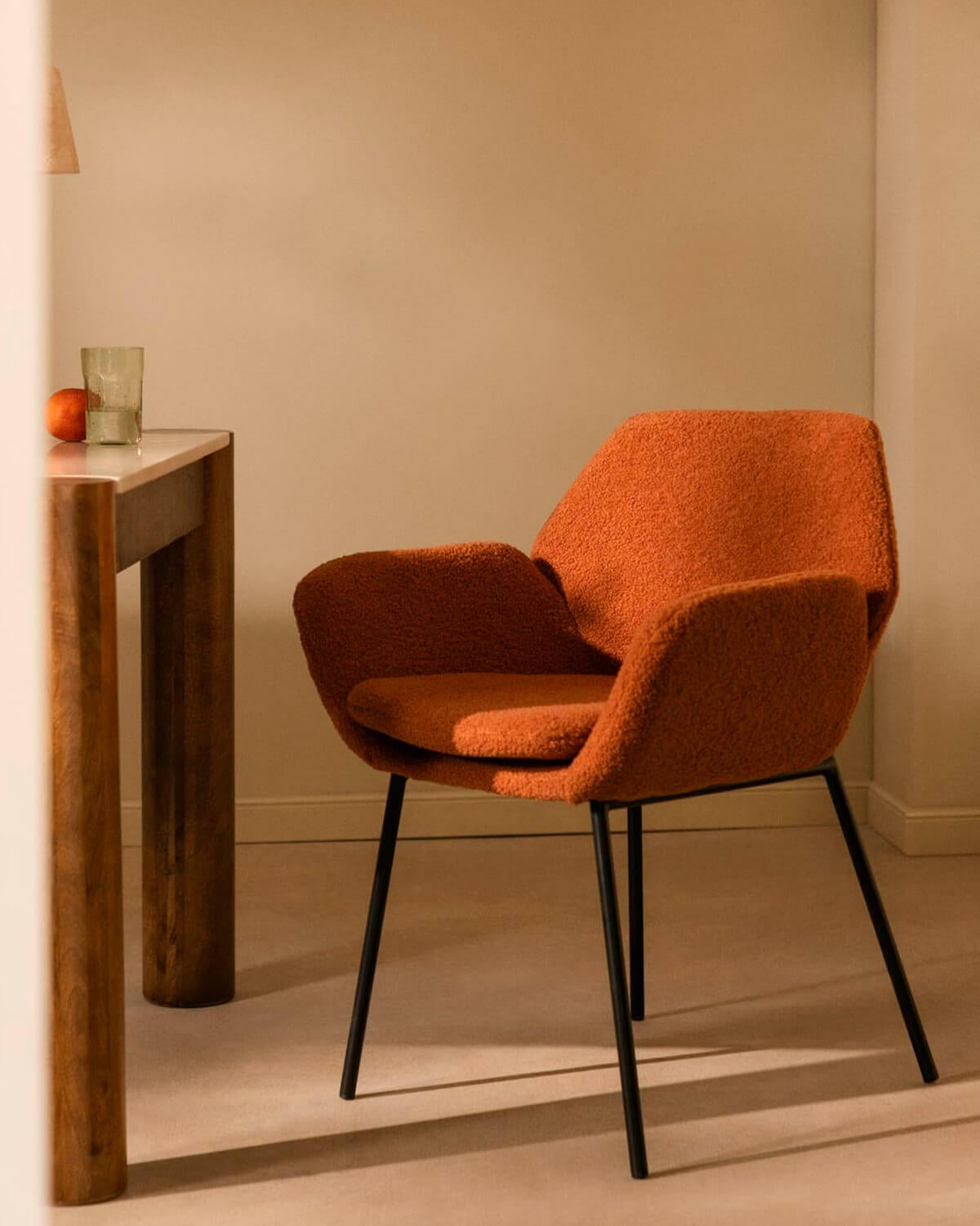 Eider Bouclé - Silla de Comedor de Metal con Reposabrazos Eider Bouclé