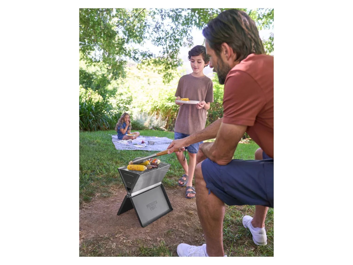 GRILLMEISTER Barbecue pliant au charbon de bois, 33,5 x 23 cm
