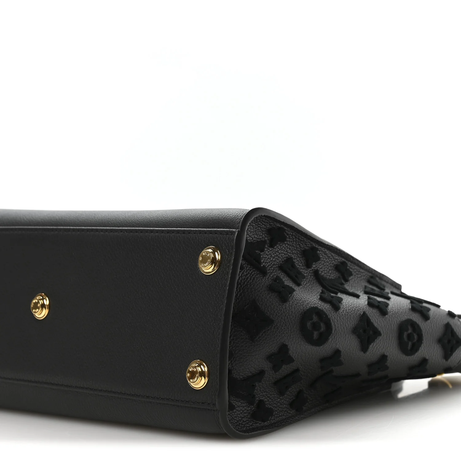 Calfskin Monogram Tufting On My Side Black