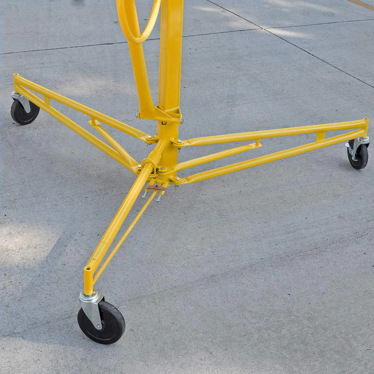 2025 Stark USA 65044 65044 Élévateur de plaques de plâtre 11' Jaune Roulant Cric de levage pour panneaux de placoplâtre