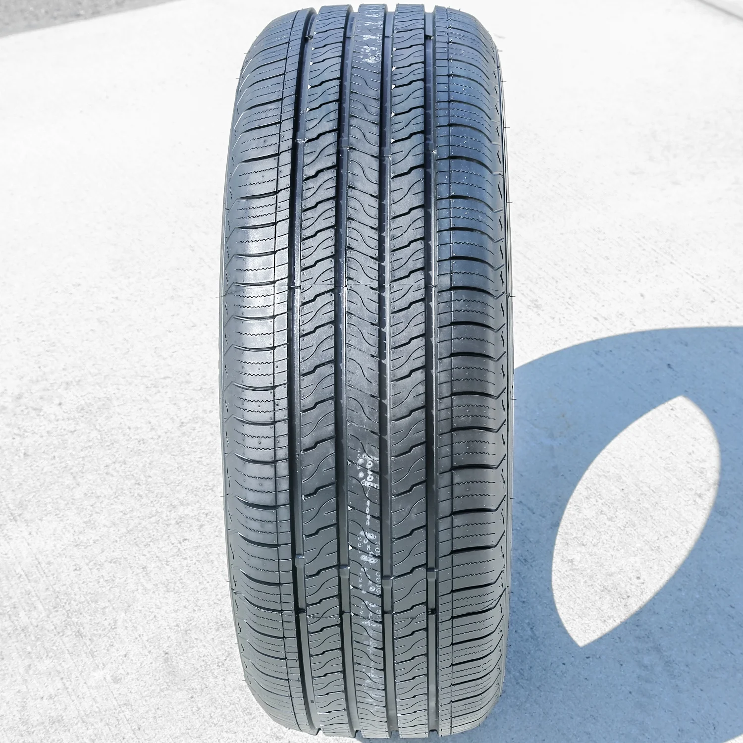 Dcenti DC66 265/65R17 112H a/S All-Season Tire