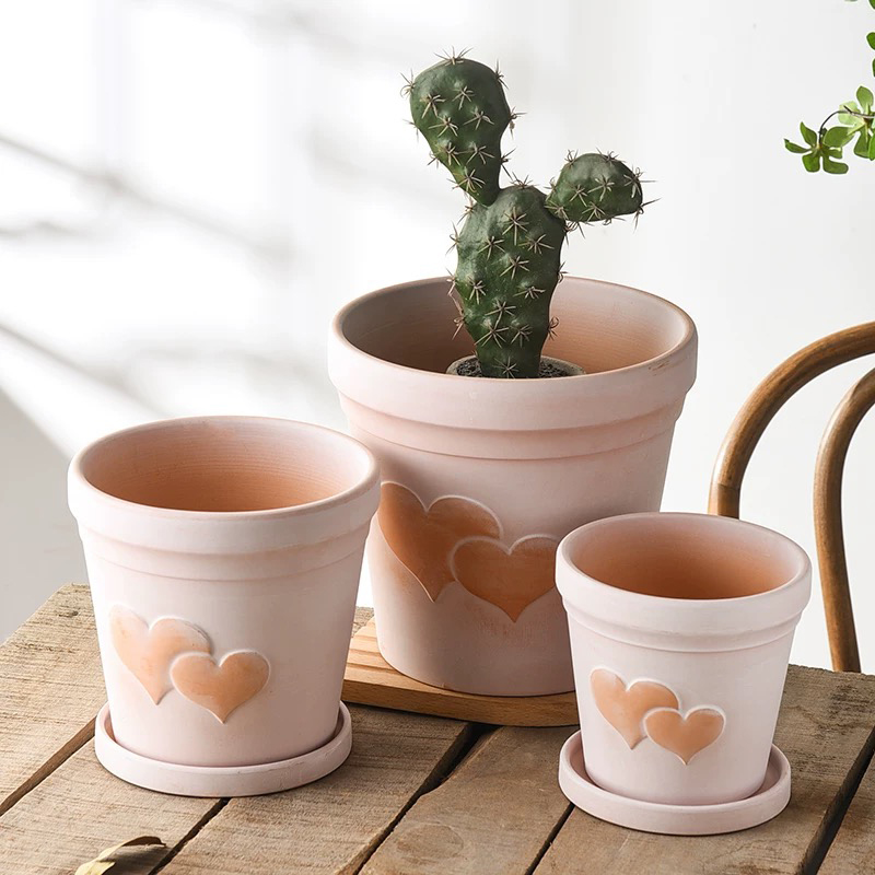 Garden Supplies Fashionable Indoor Outdoor Decor Terracotta Pots Wholesale Heart Pattern Ceramic Home Garden Ceramic Flower Pots