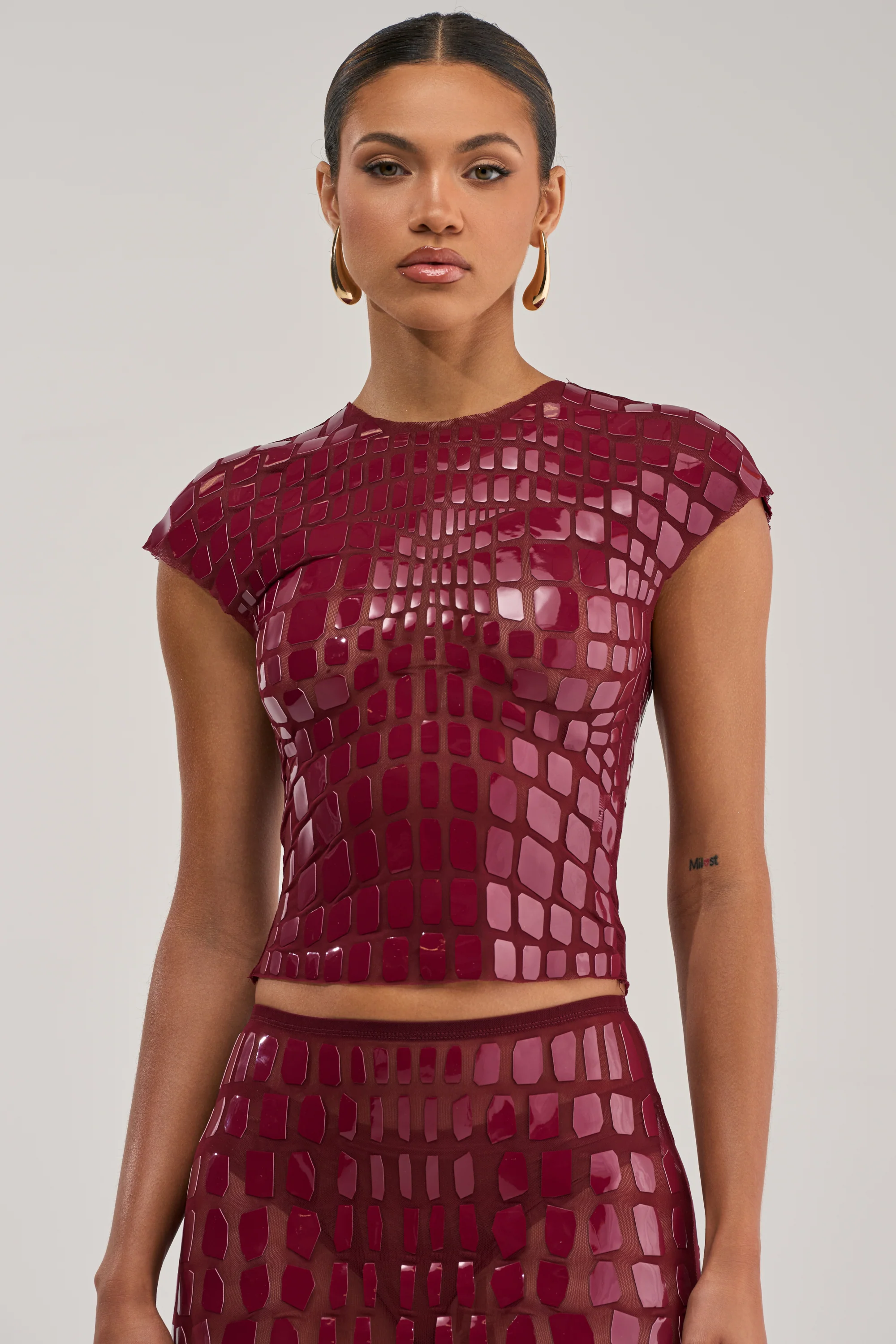 SEE THROUGH ME TOP IN BURGUNDY - Akira Store