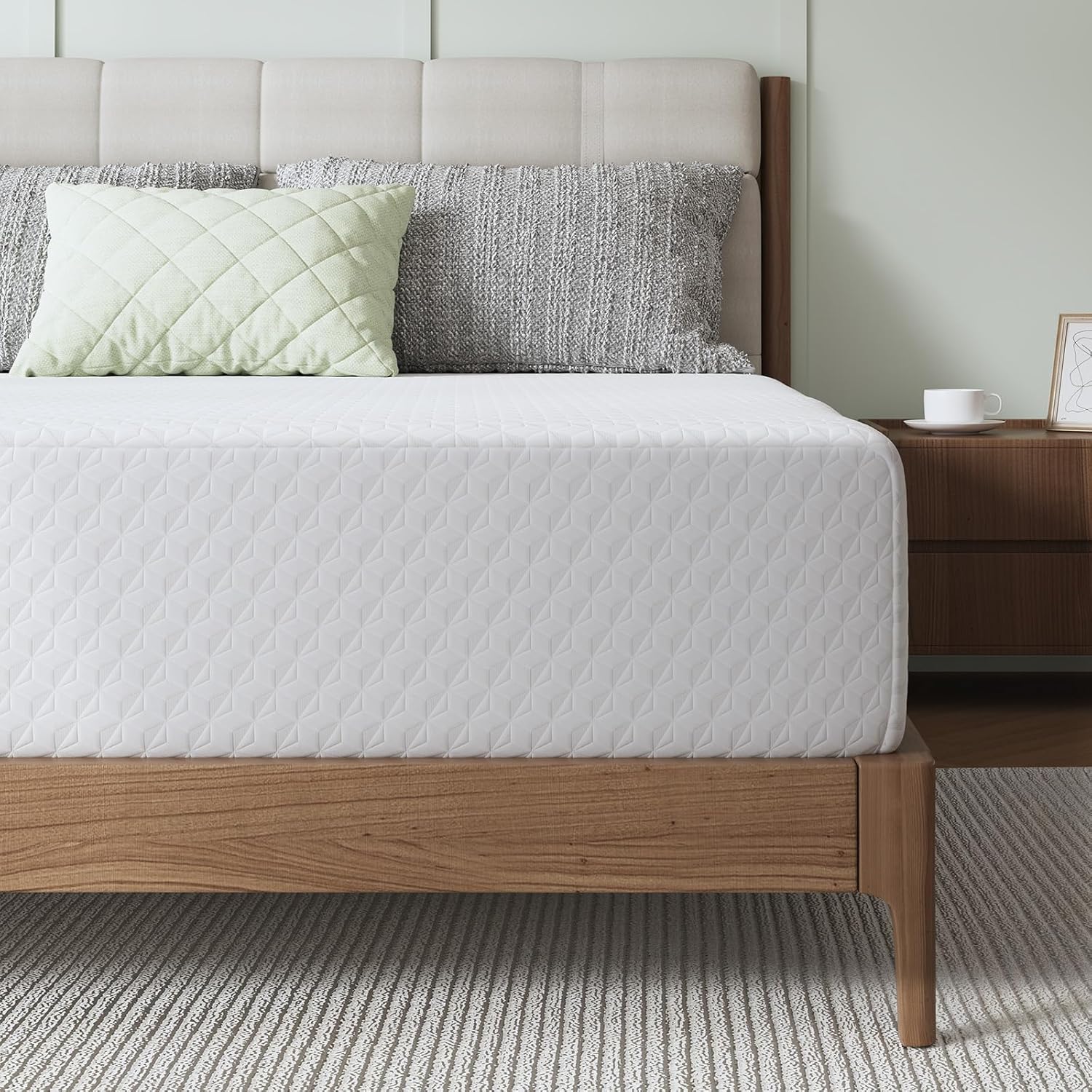 Matelas Novilla 25 cm (10 pouces) Queen, matelas en mousse à mémoire de forme Queen avec couche de confort respirante et mousse de base haute densité pour soulager les points de pression et offrir un soutien optimal, certifié CertiPUR-US pour un somm