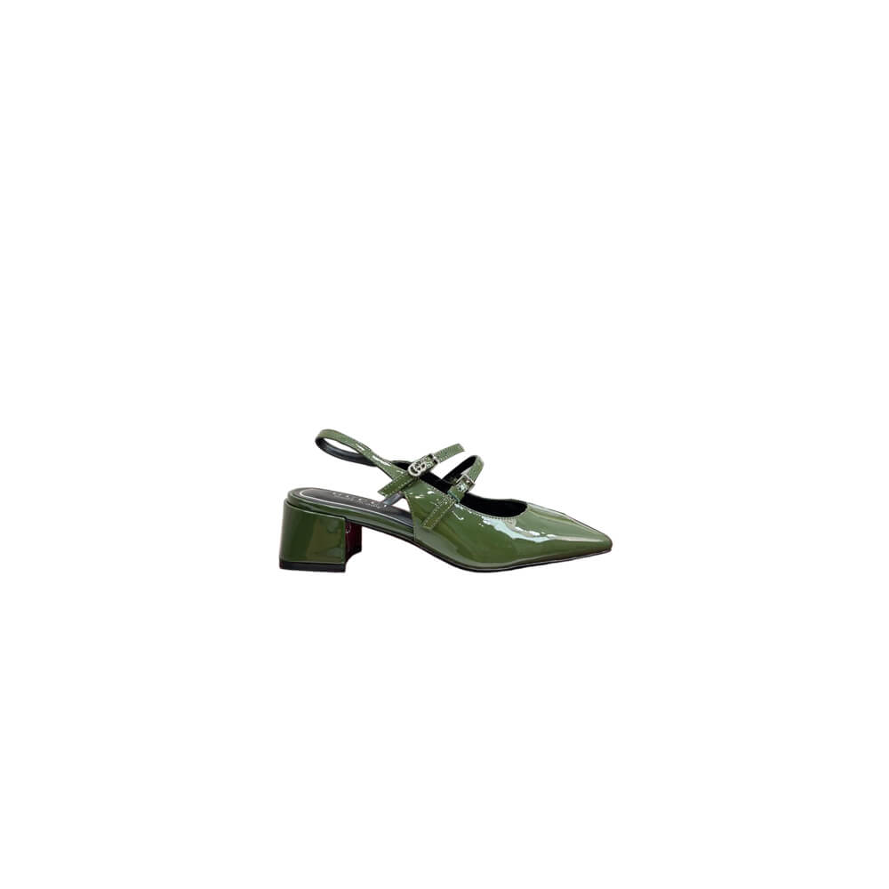 Gucci Women s pump with Double G