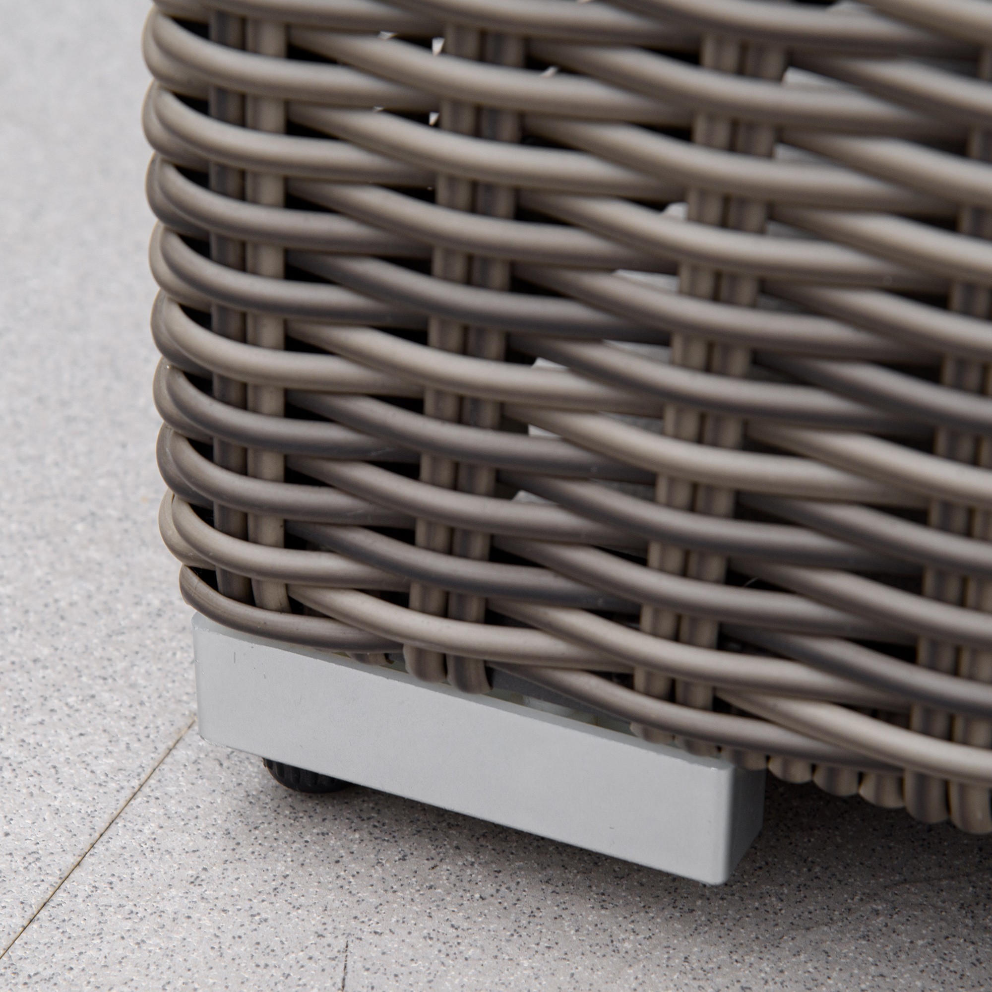 Outsunny poly rotan ligstoel met bijzettafel verstelbaar 60 x 195 x 86 cm