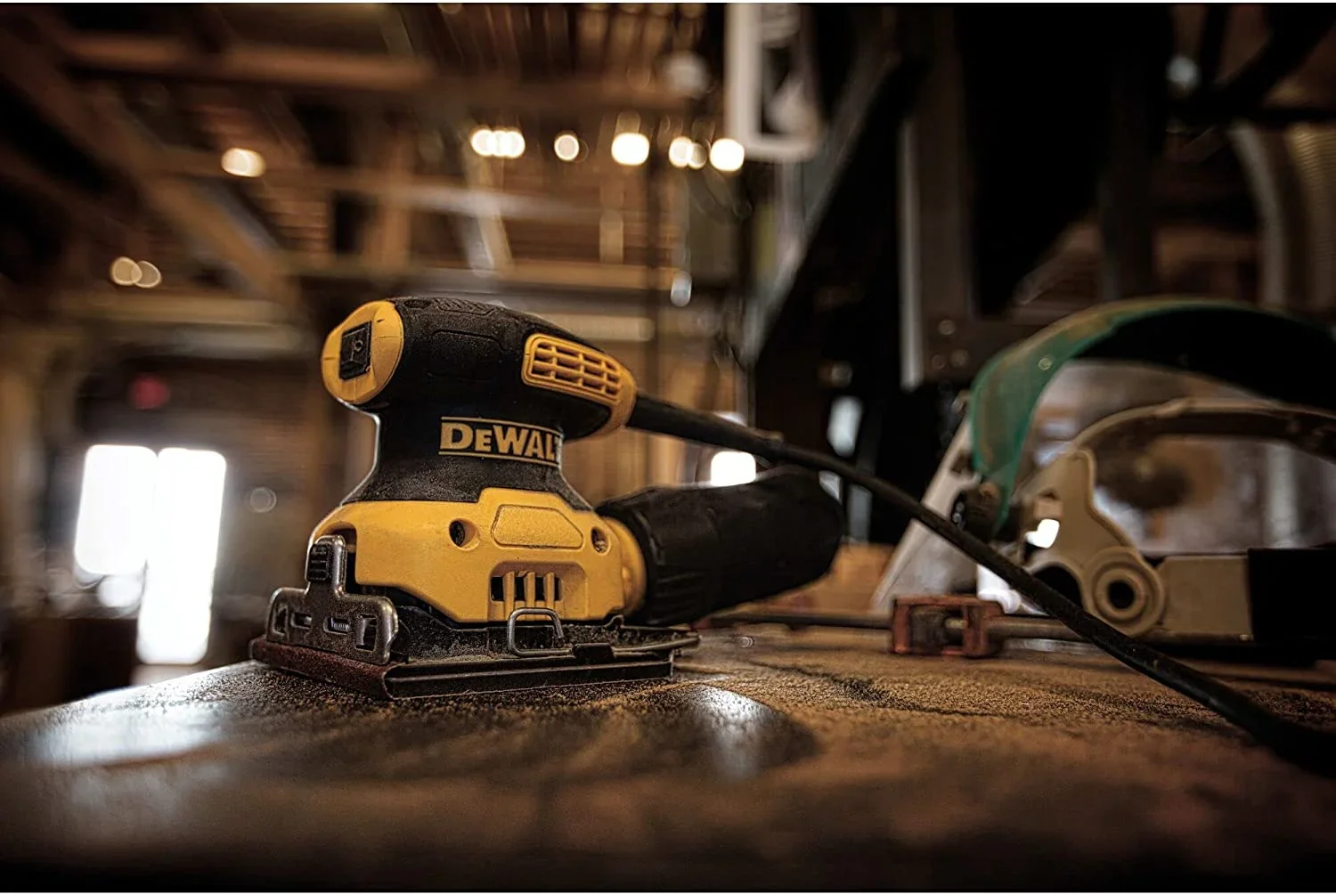 DEWALT Palm Sander, 1/4 Sheet (DWE6411K), Yellow