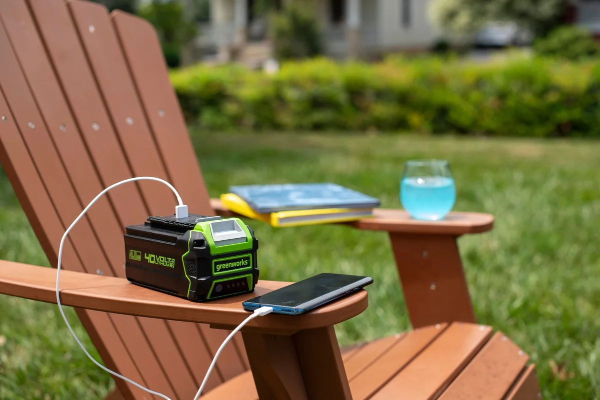 40V 17" Push Mower + Axial Brushless Blower, with 4.0Ah USB Battery Charger - Image 7