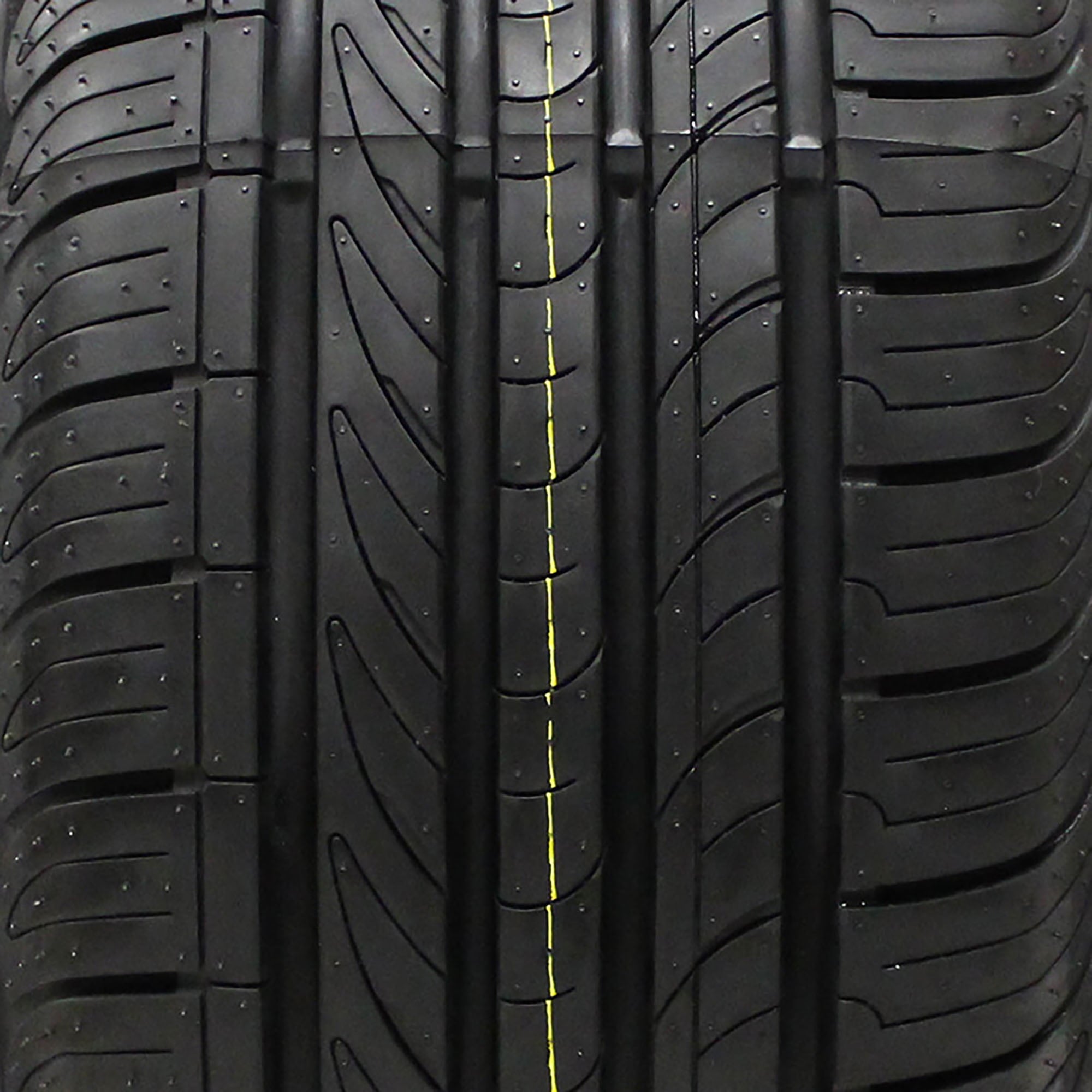 4XS All Season 235/55R18 99V Passenger Tire