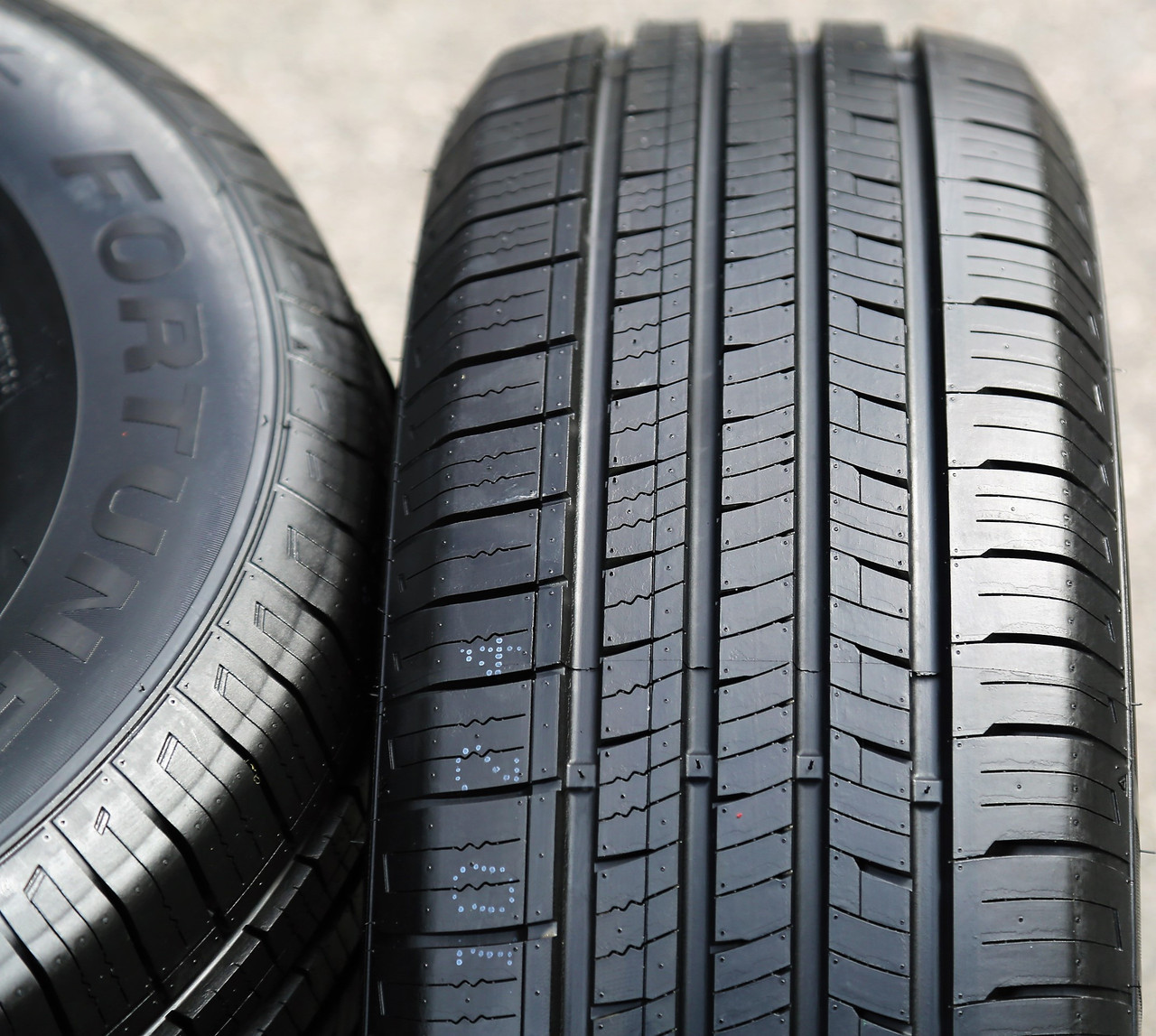 Perfectus FSR602 All Season 225/60R16 98V Passenger Tire - Image 4