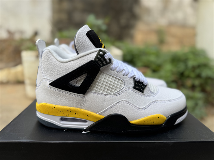 Air Jordan 4