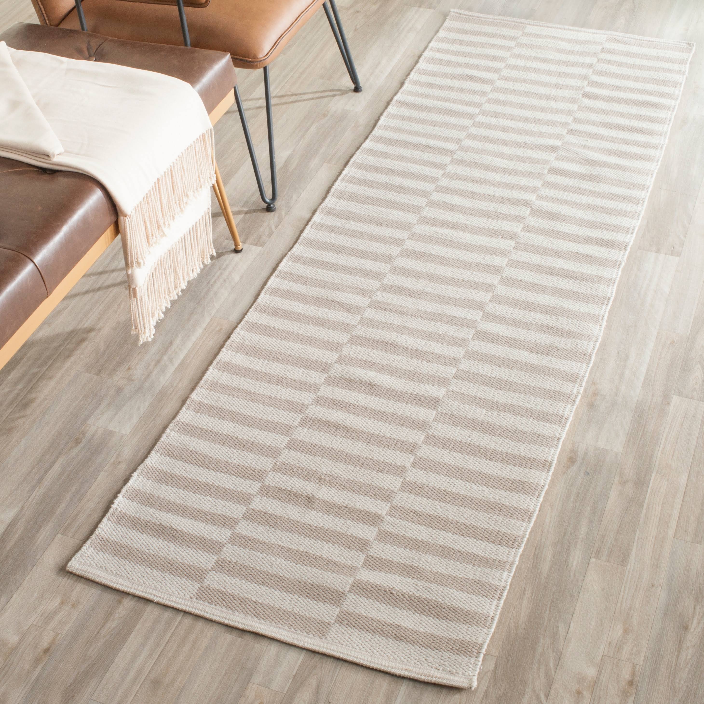 Safavieh Montauk MTK715E 2'3