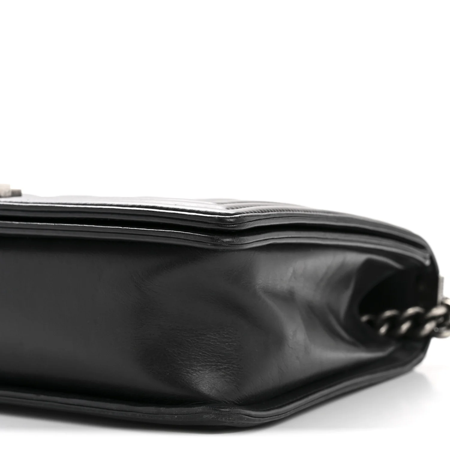 Calfskin Embossed Stitch Large Boy Flap Black