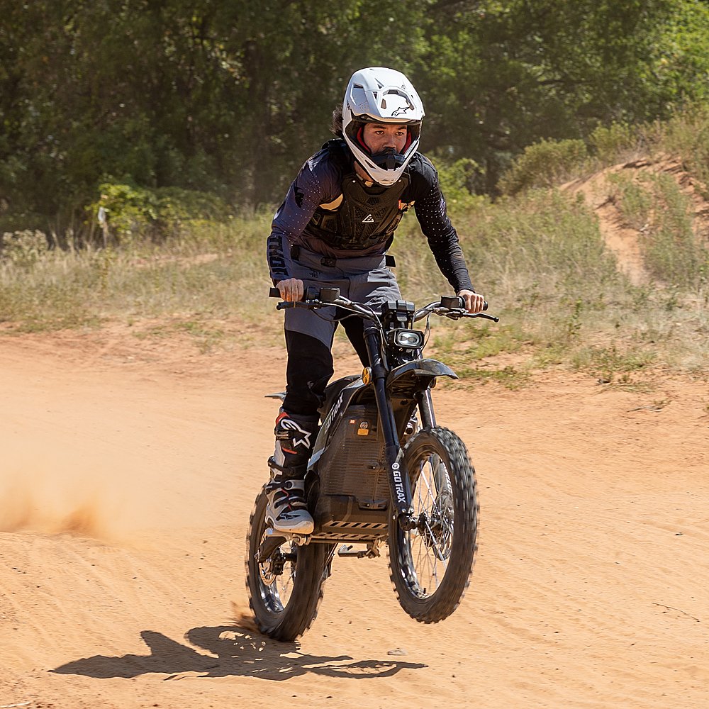 GoTrax - Moto tout-terrain électrique Everest avec une autonomie maximale de 80 km et une vitesse maximale de 85 km/h