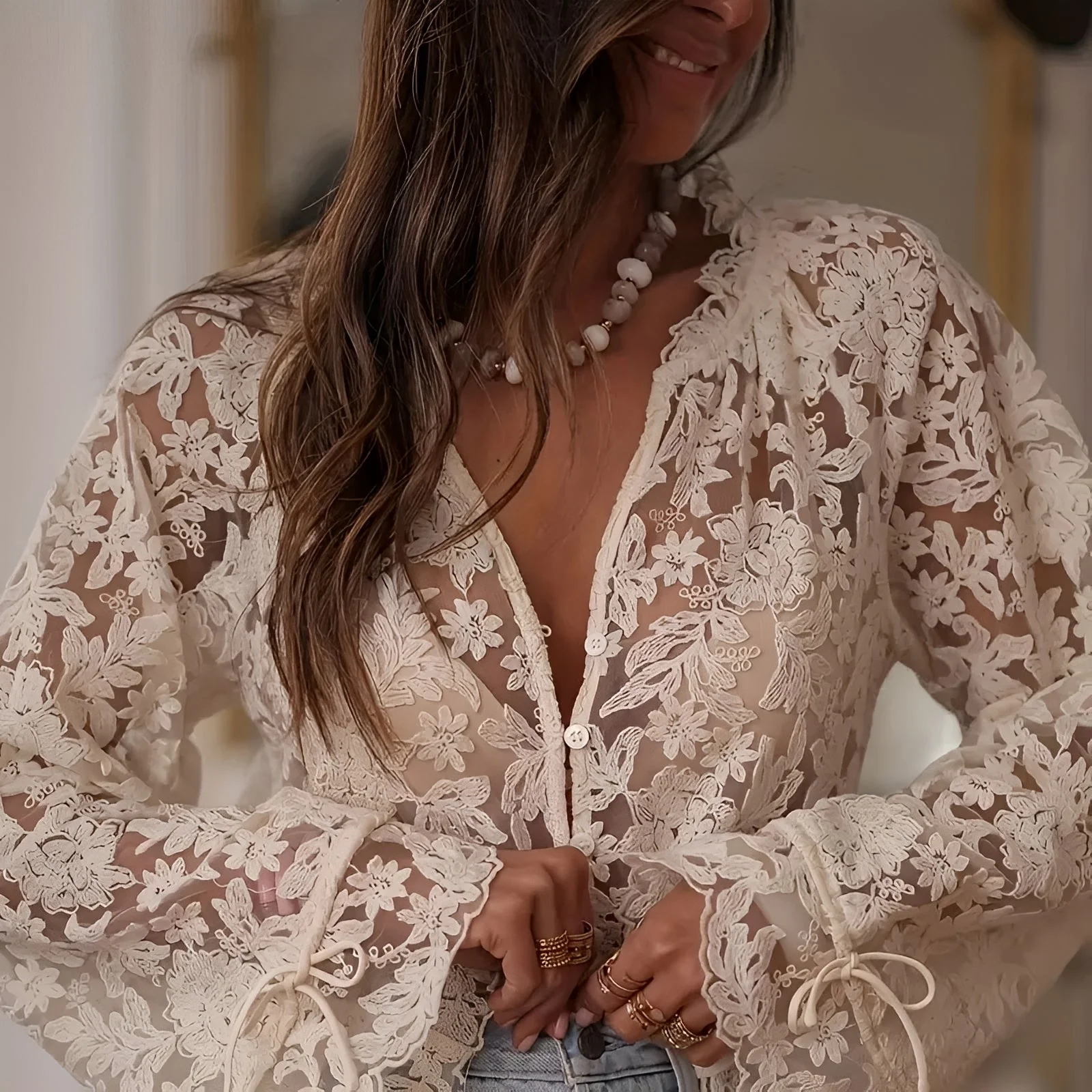 Alexia - Blouse Brodée Florale Élégante