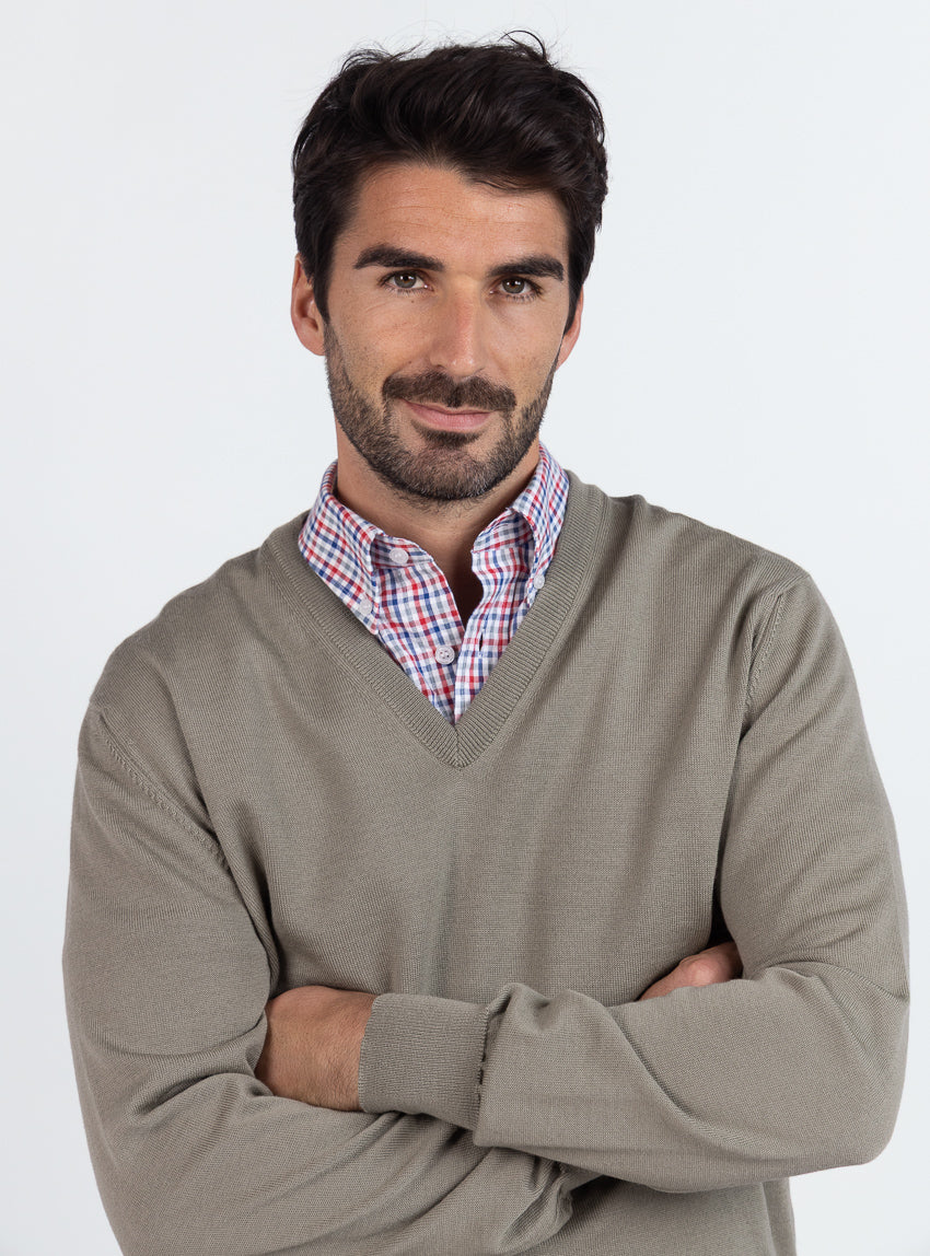 Pull homme col V 100% mérinos vert olive