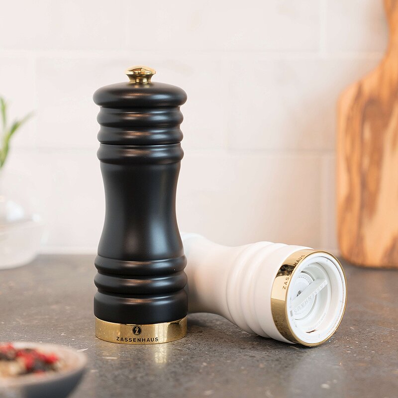 München kvernsett salt/pepper 15 cm svart/hvit/gull