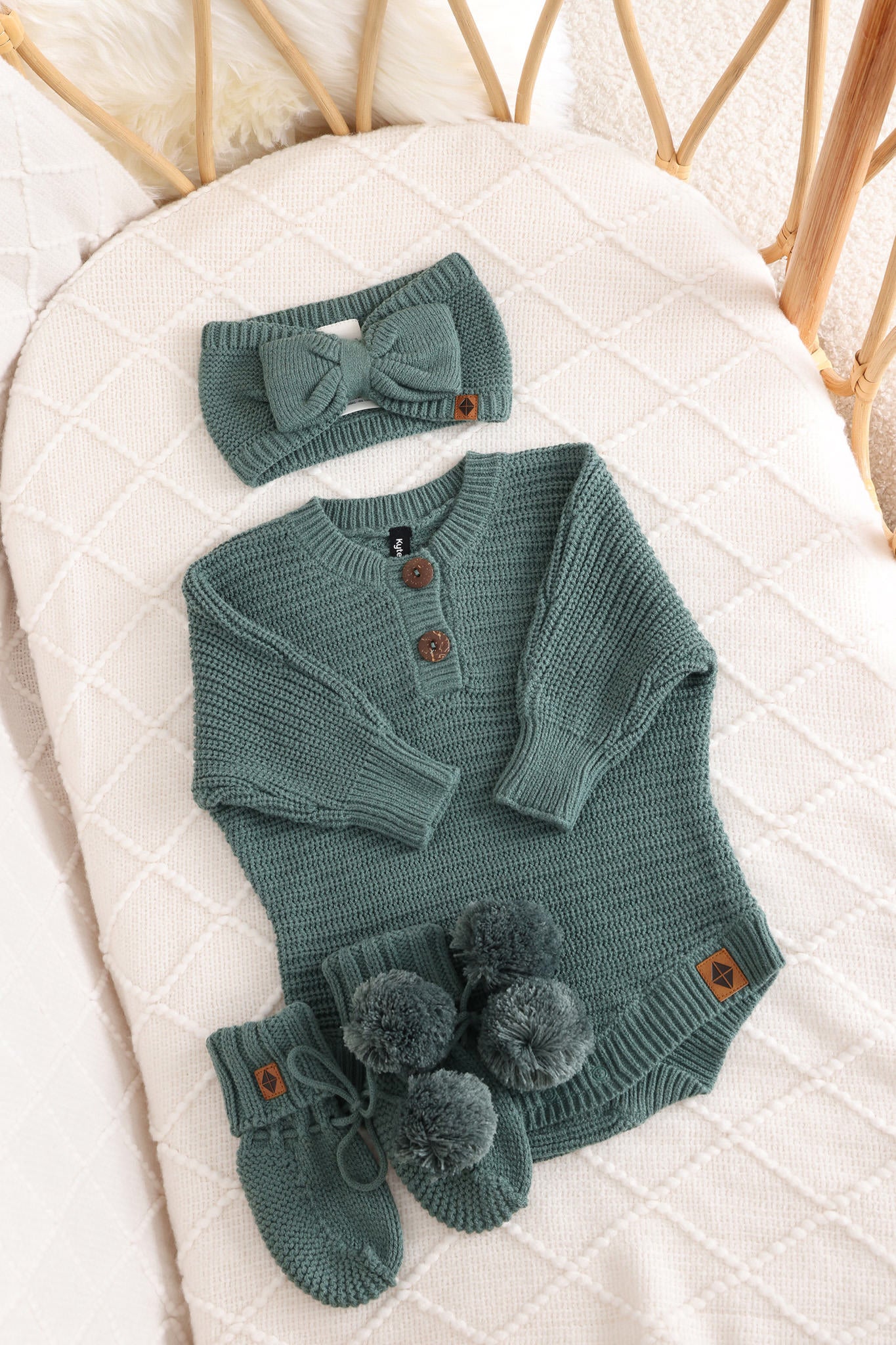 Chunky Knit Romper Set with Bow & Booties in Pine
