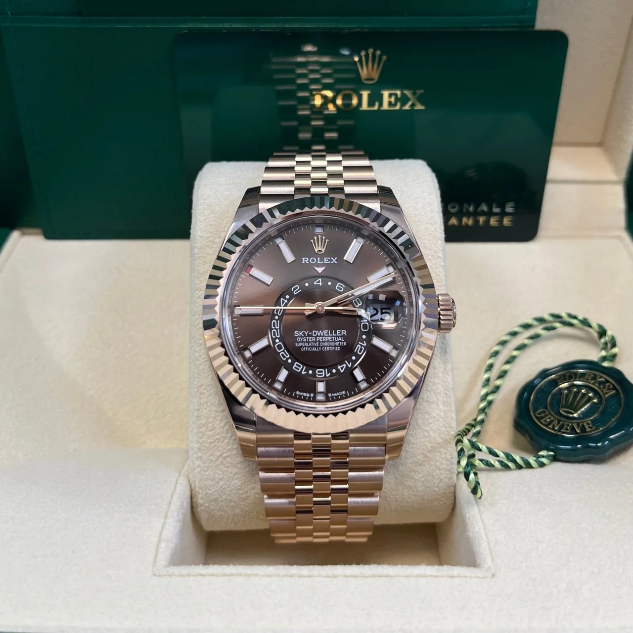 [Super Clone]RLX  Sky-Dweller 42mm Rose Gold Chocolate Dial Jubilee - 336935