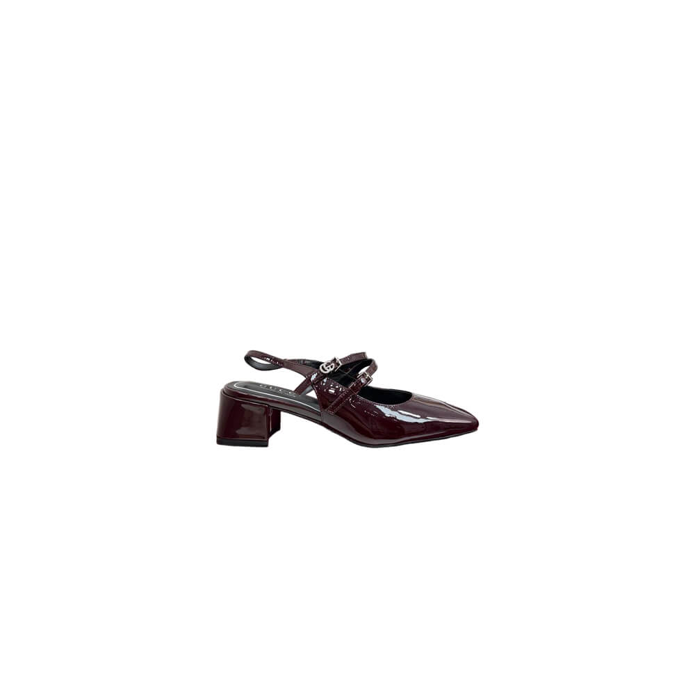 Gucci Women s pump with Double G