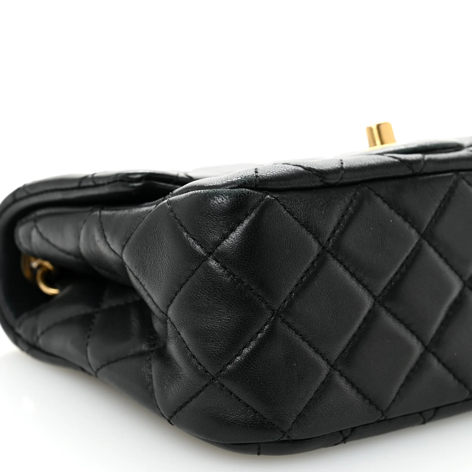 Lambskin Quilted Mini Pearl Crush Flap Black