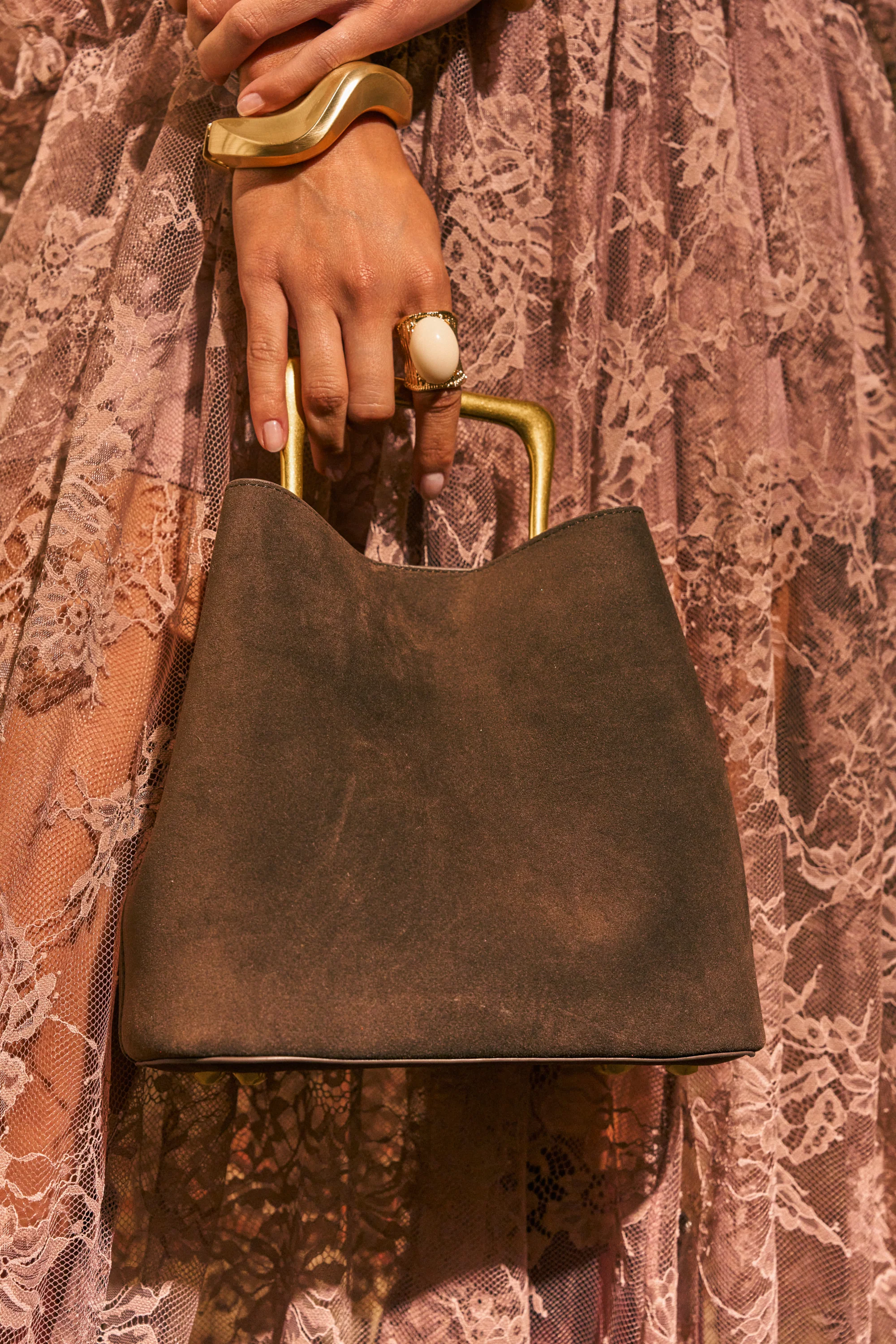 THE BEST BROWN PURSE - Akira Store