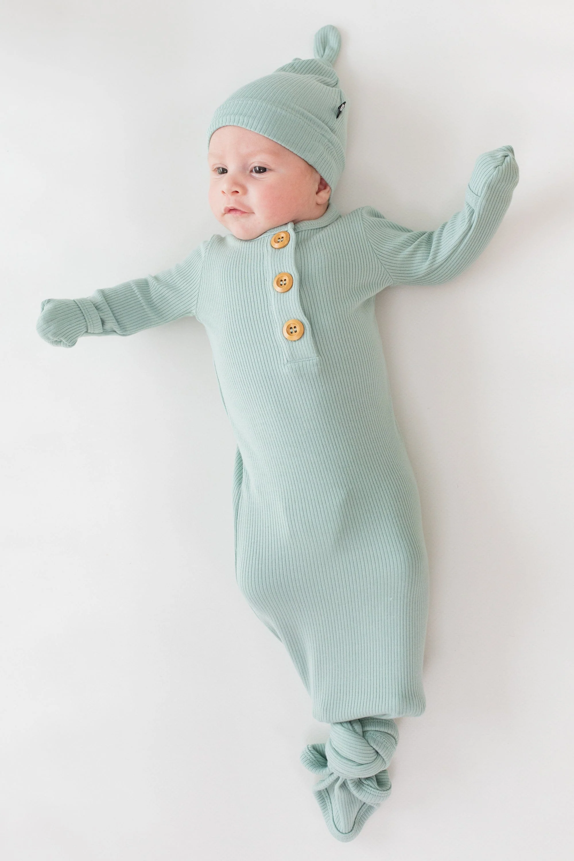 Ribbed Knotted Day Gown with Hat Set in Sage