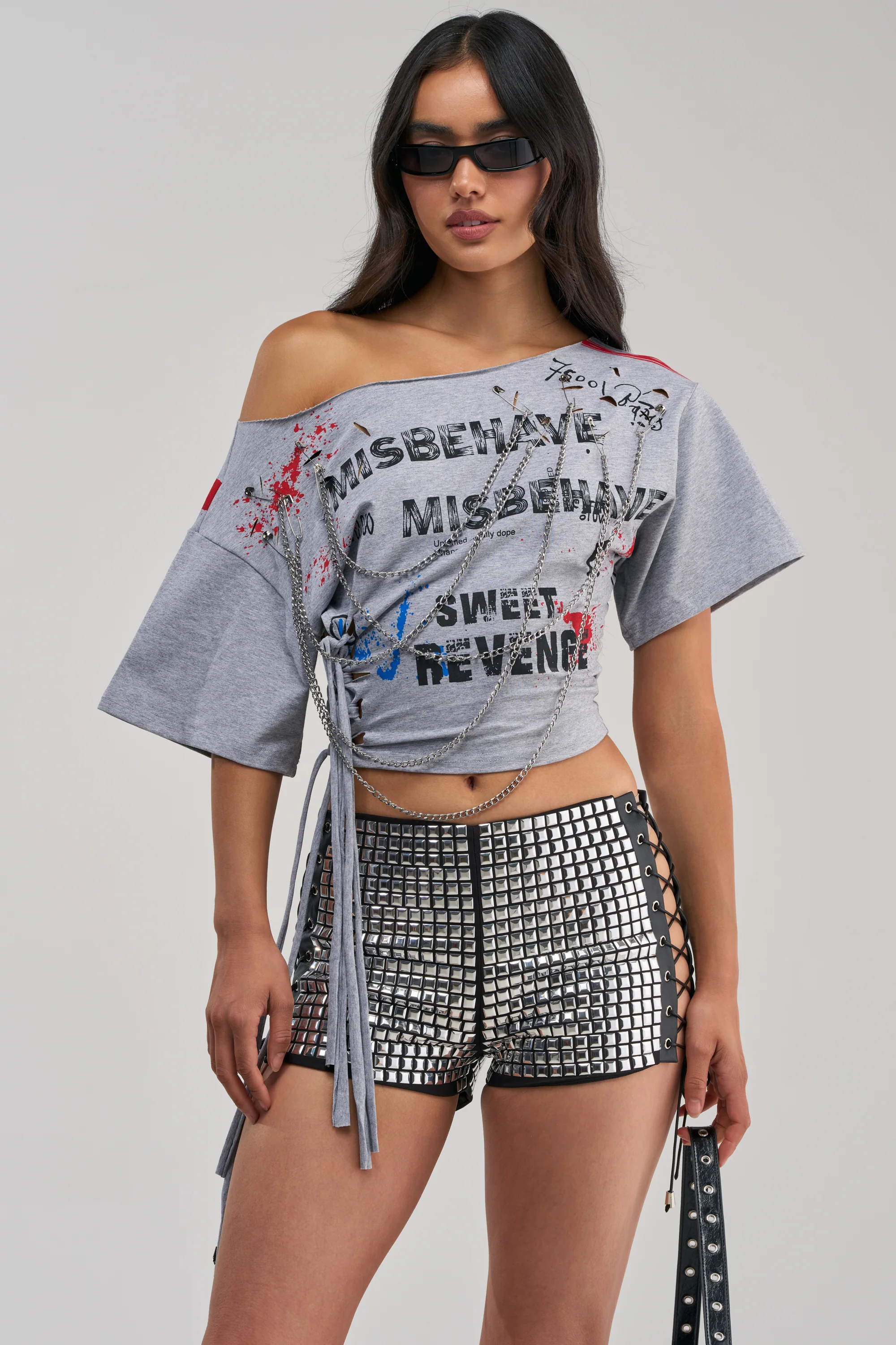 SWEET REVENGE CHAIN DETAIL TEE - Akira Store