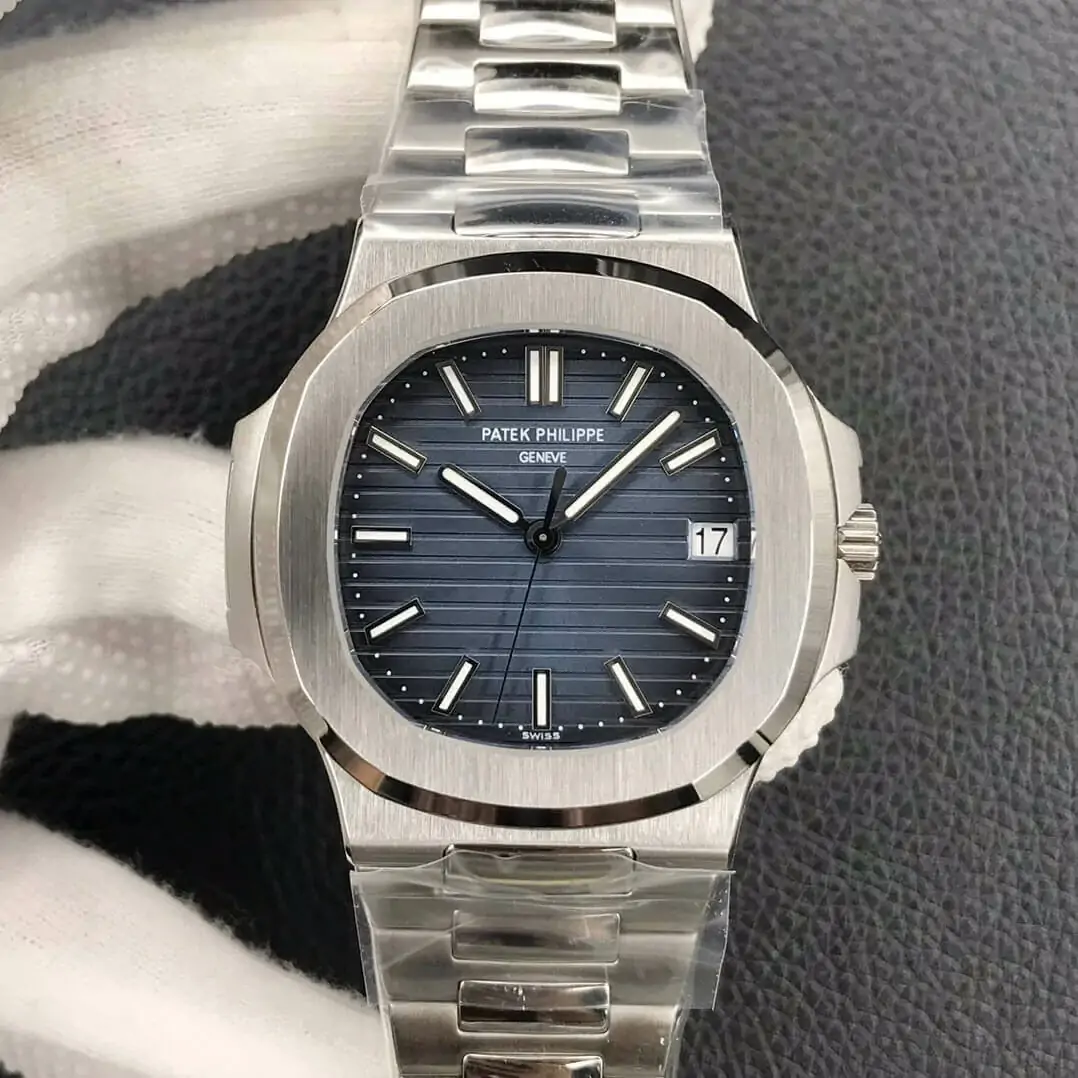 Patek Philippe Nautilus 5711 / 1A 010 3K Factory Stainless Steel