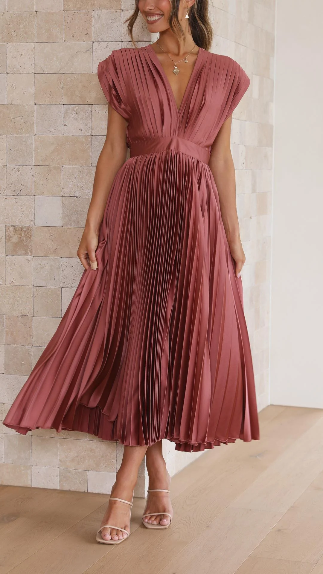 Inès | La Robe Plissée Signature