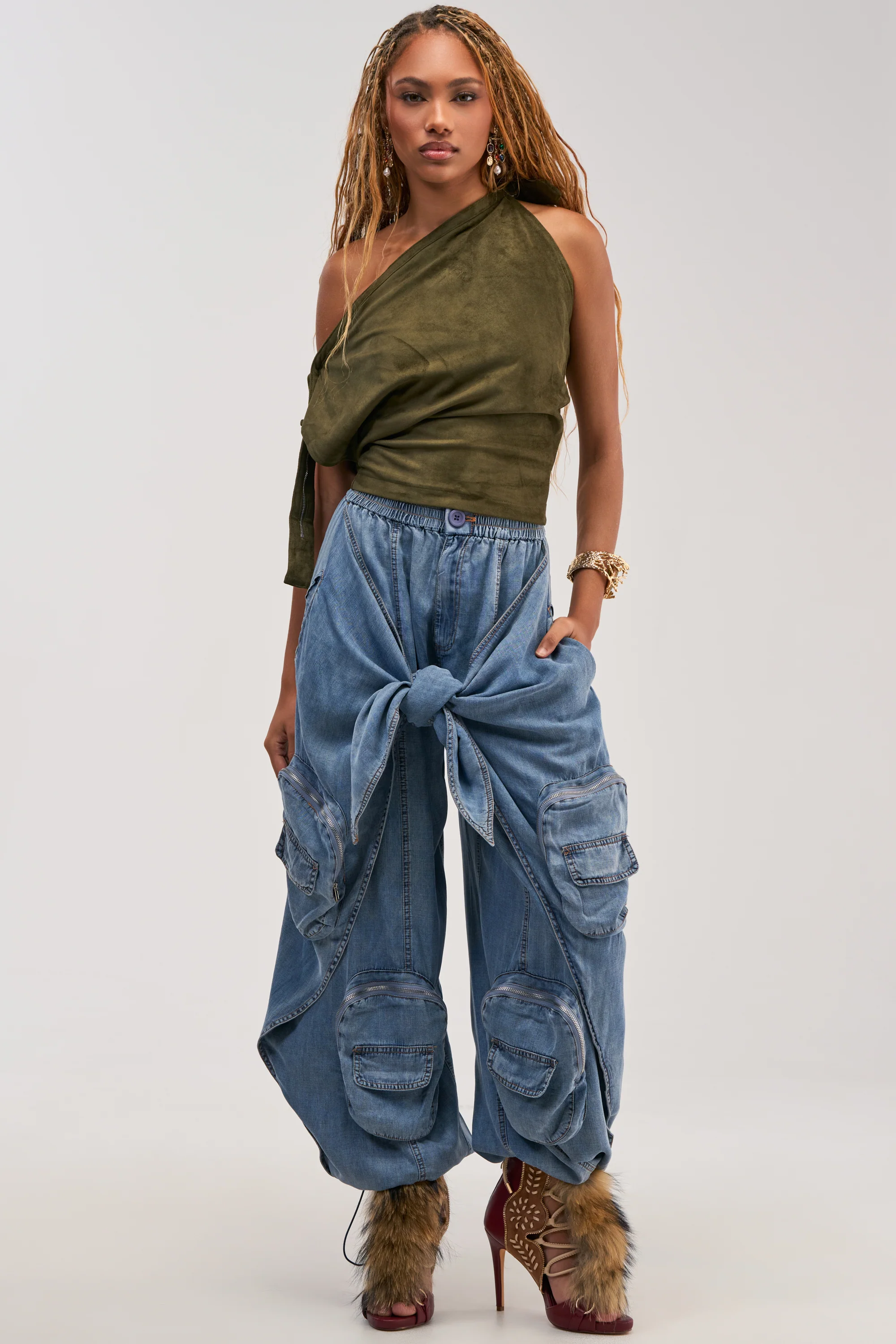 DO THE MOST TIE FRONT PANT IN DENIM - Akira Store