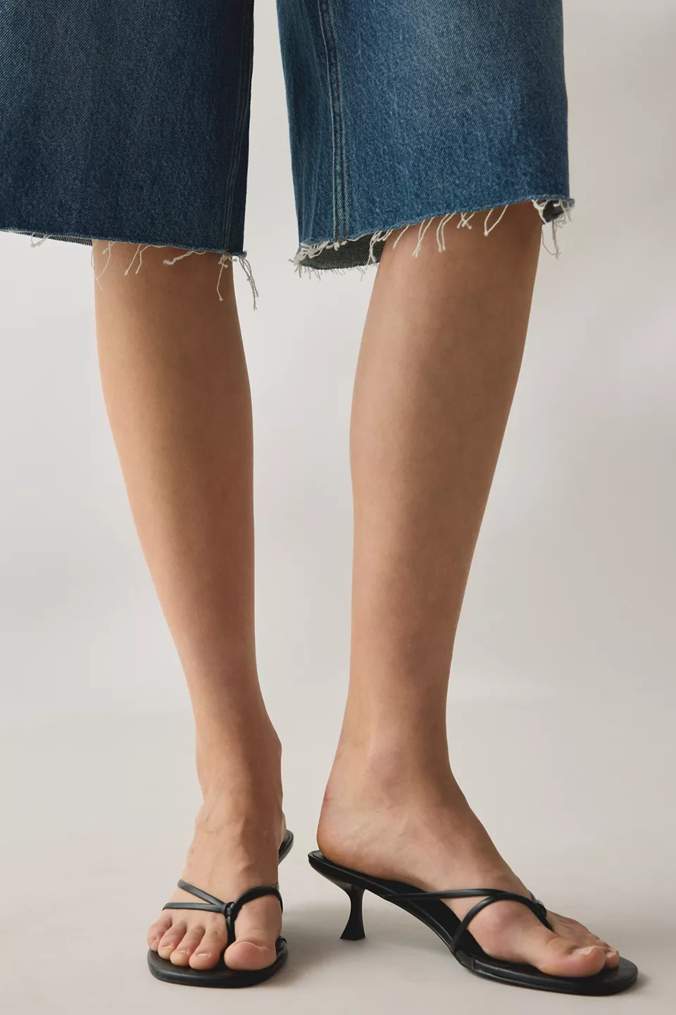 UO Petal Kitten Heel Sandals - Black