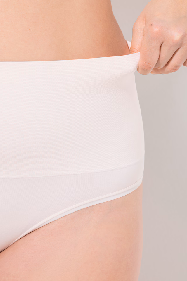 Seamless Shaping Thong